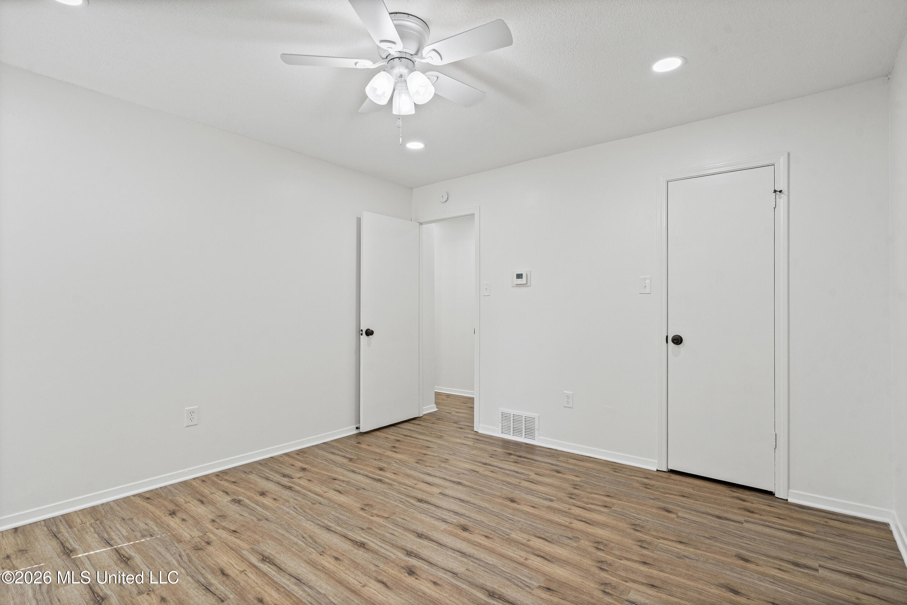 6370 Sandhurst Road Property Photo 17