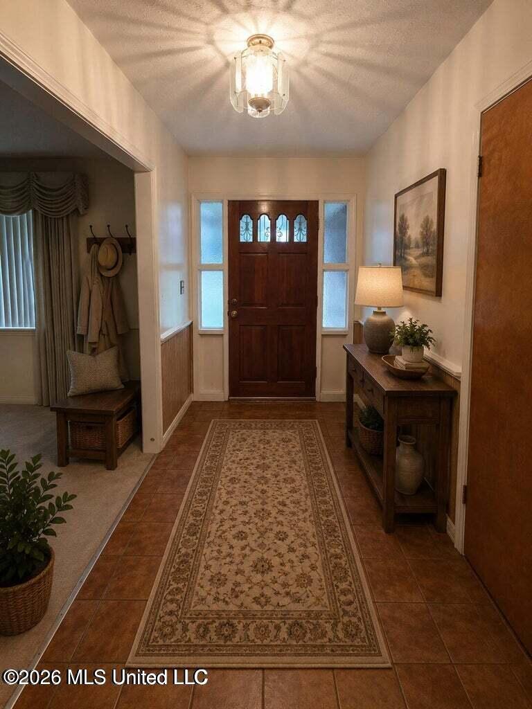 1195 N Old Canton Road Property Photo 3