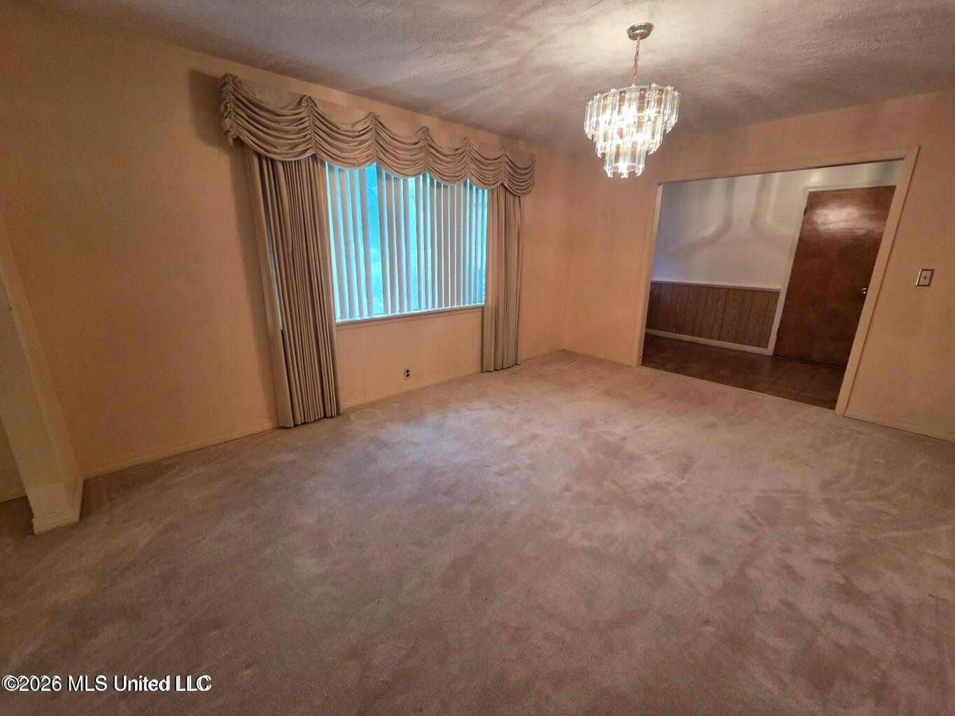 1195 N Old Canton Road Property Photo 8