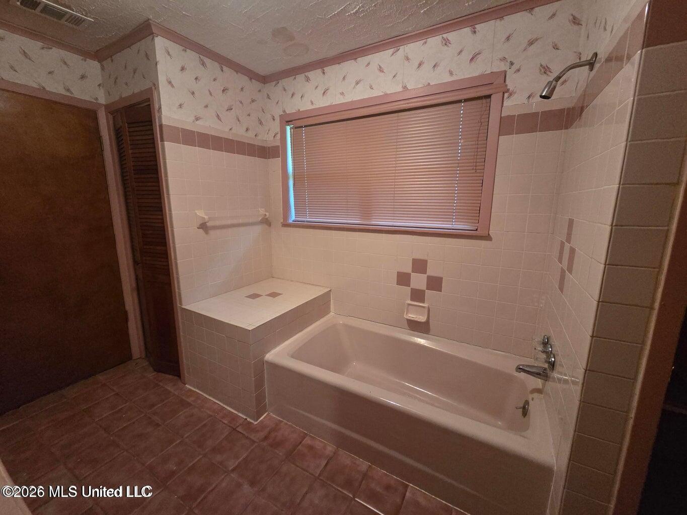 1195 N Old Canton Road Property Photo 22