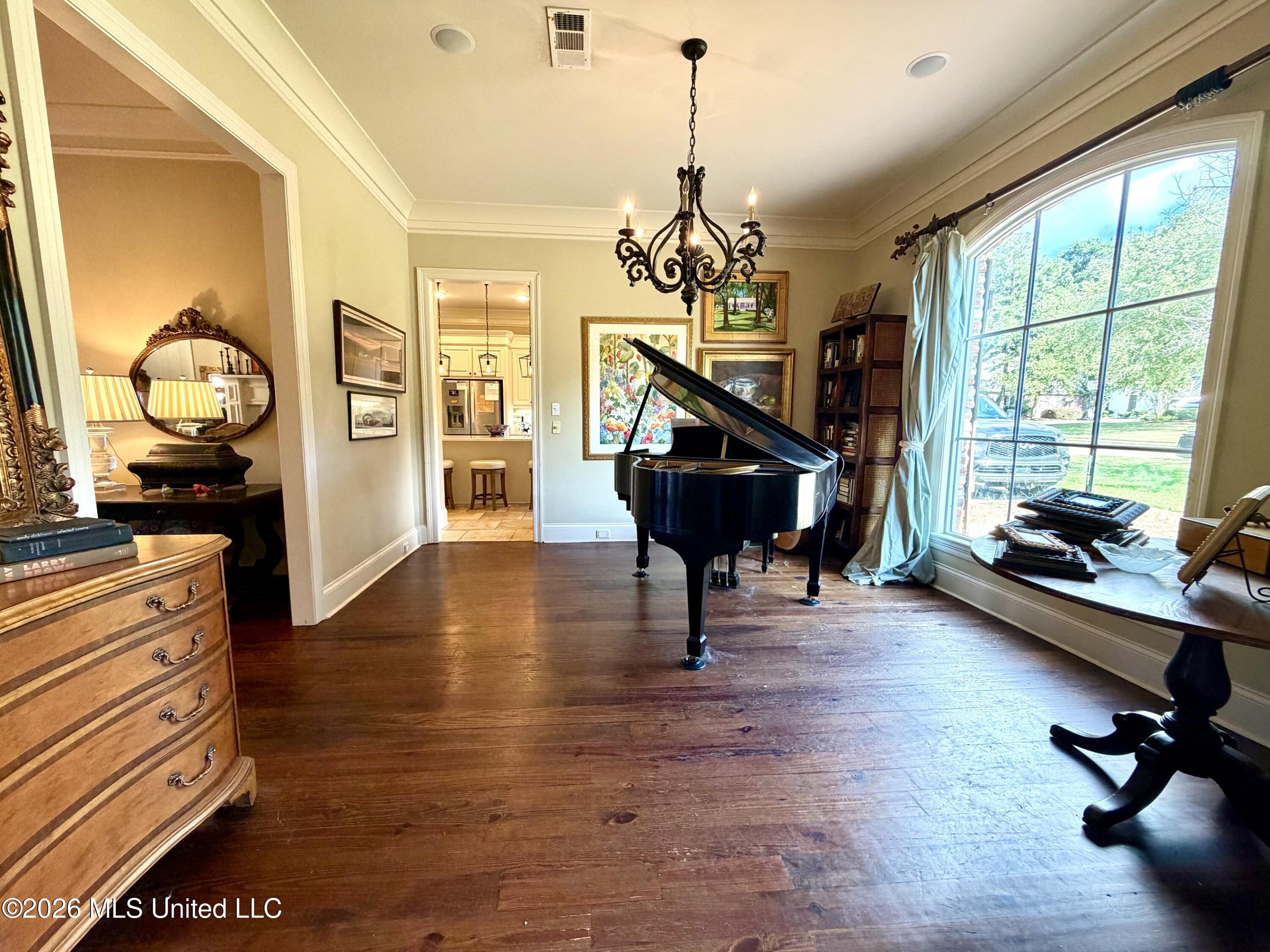 809 Beaumont Drive Property Photo 18