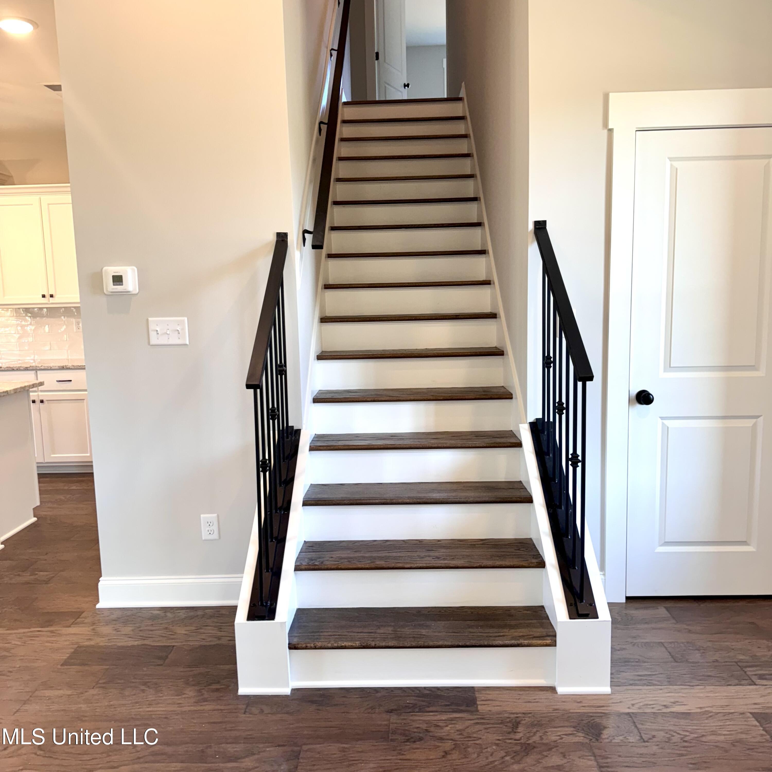 7650 Thomas Riley Street Property Photo 8