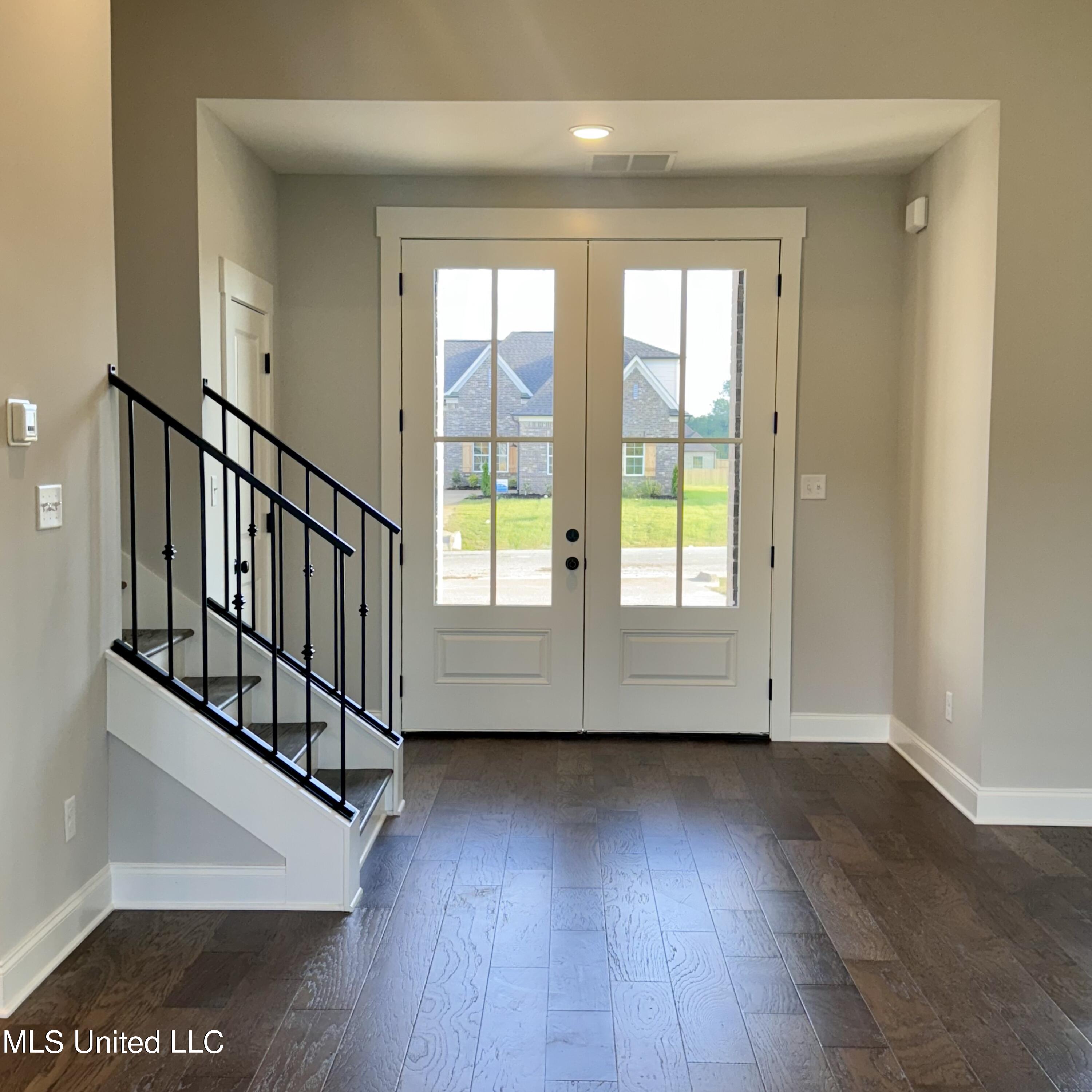 7650 Thomas Riley Street Property Photo 10