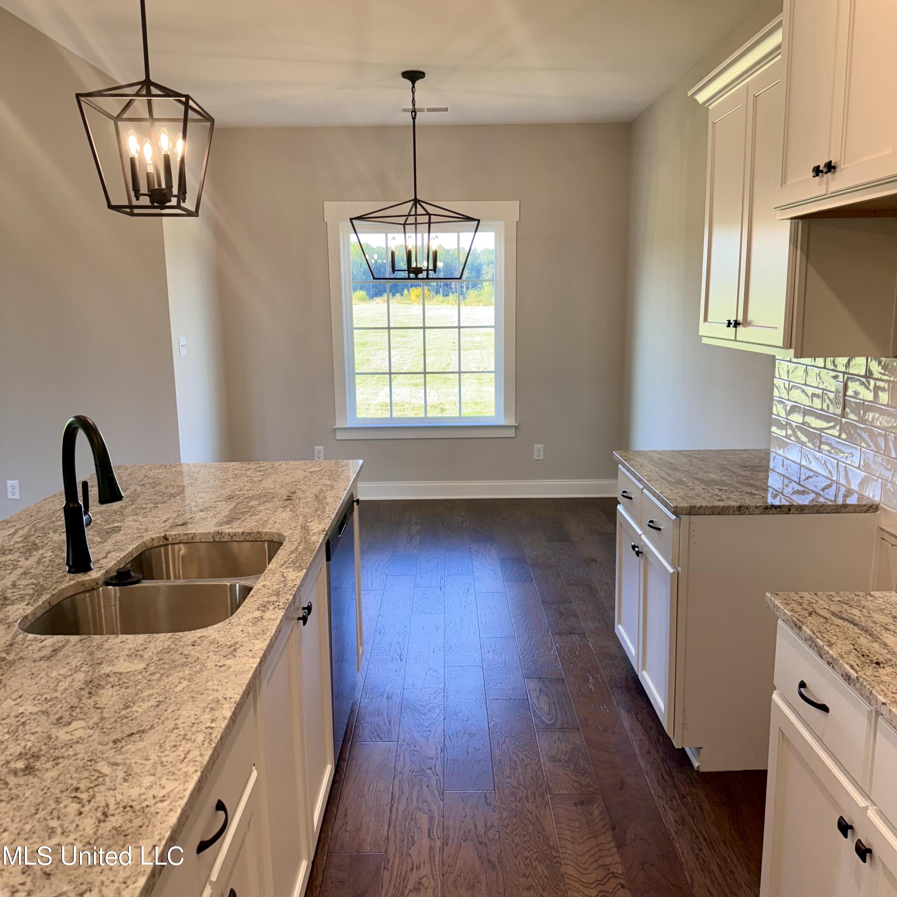 7650 Thomas Riley Street Property Photo 22