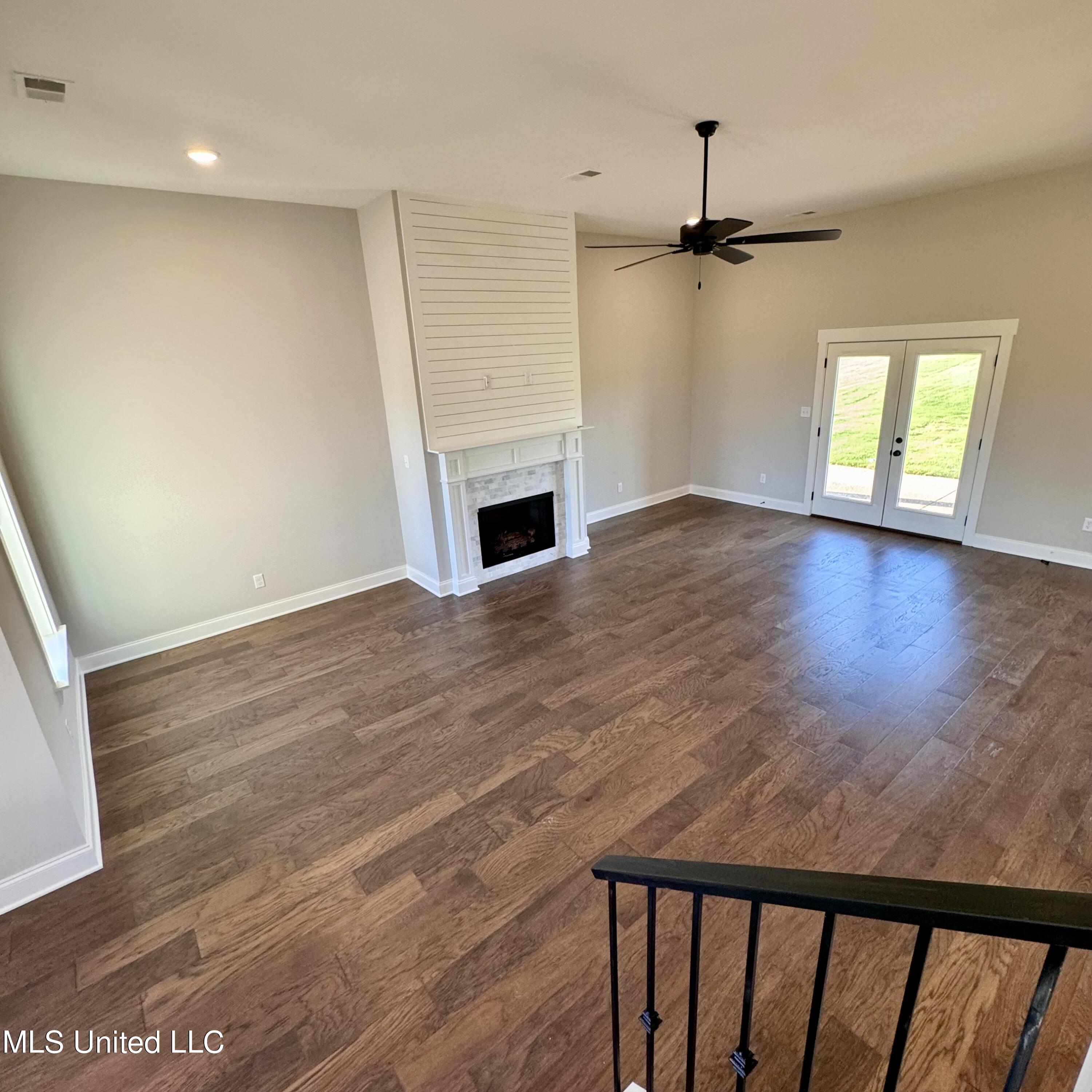 7650 Thomas Riley Street Property Photo 39