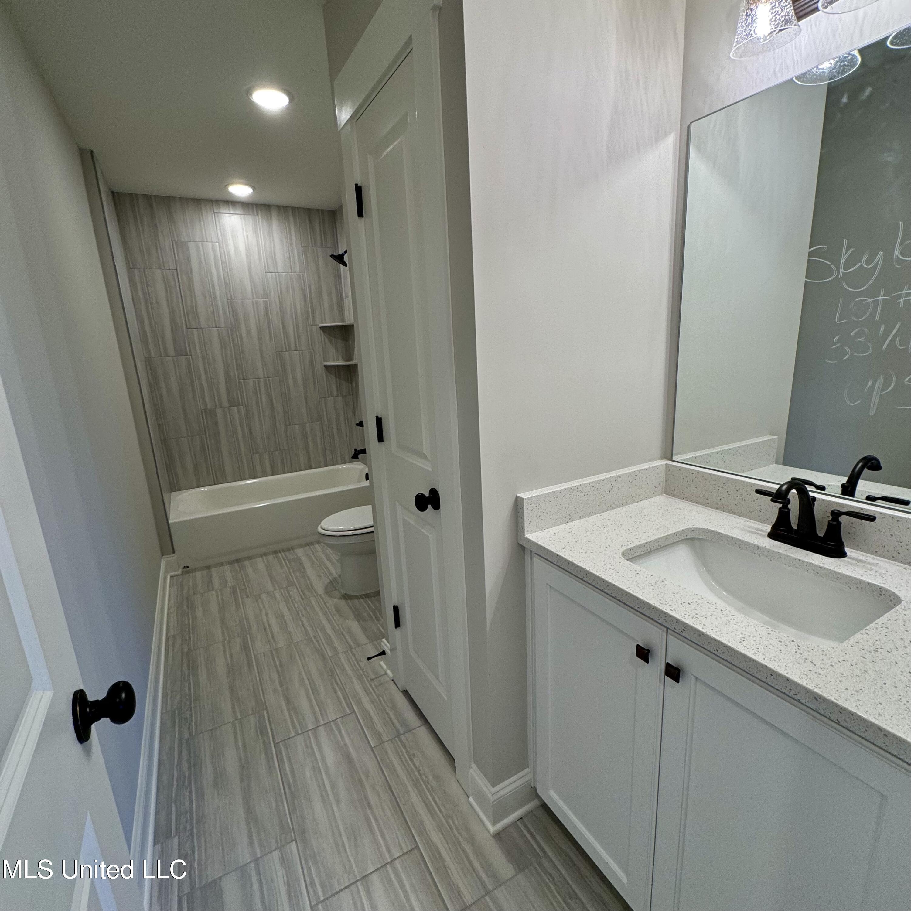7650 Thomas Riley Street Property Photo 44