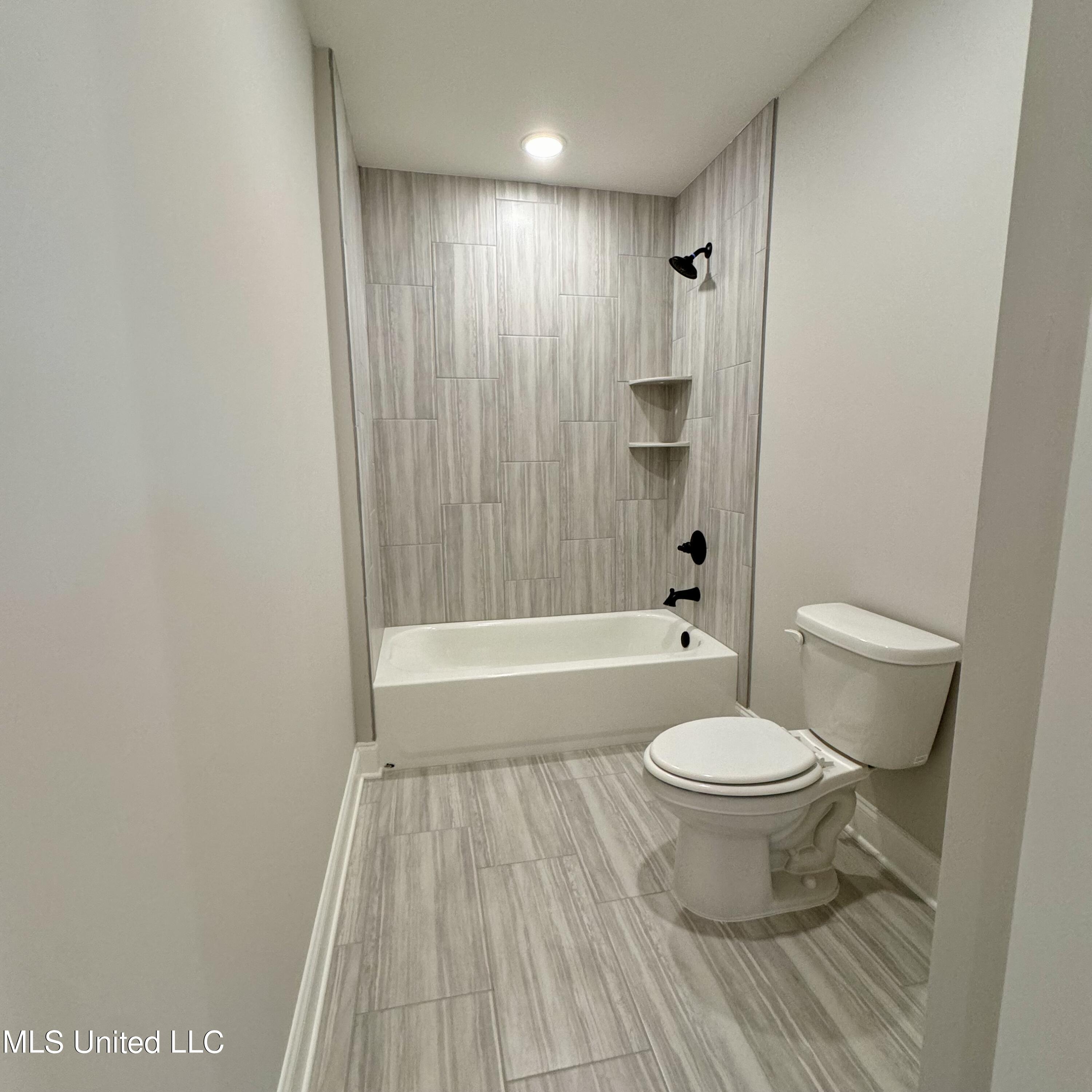 7650 Thomas Riley Street Property Photo 45