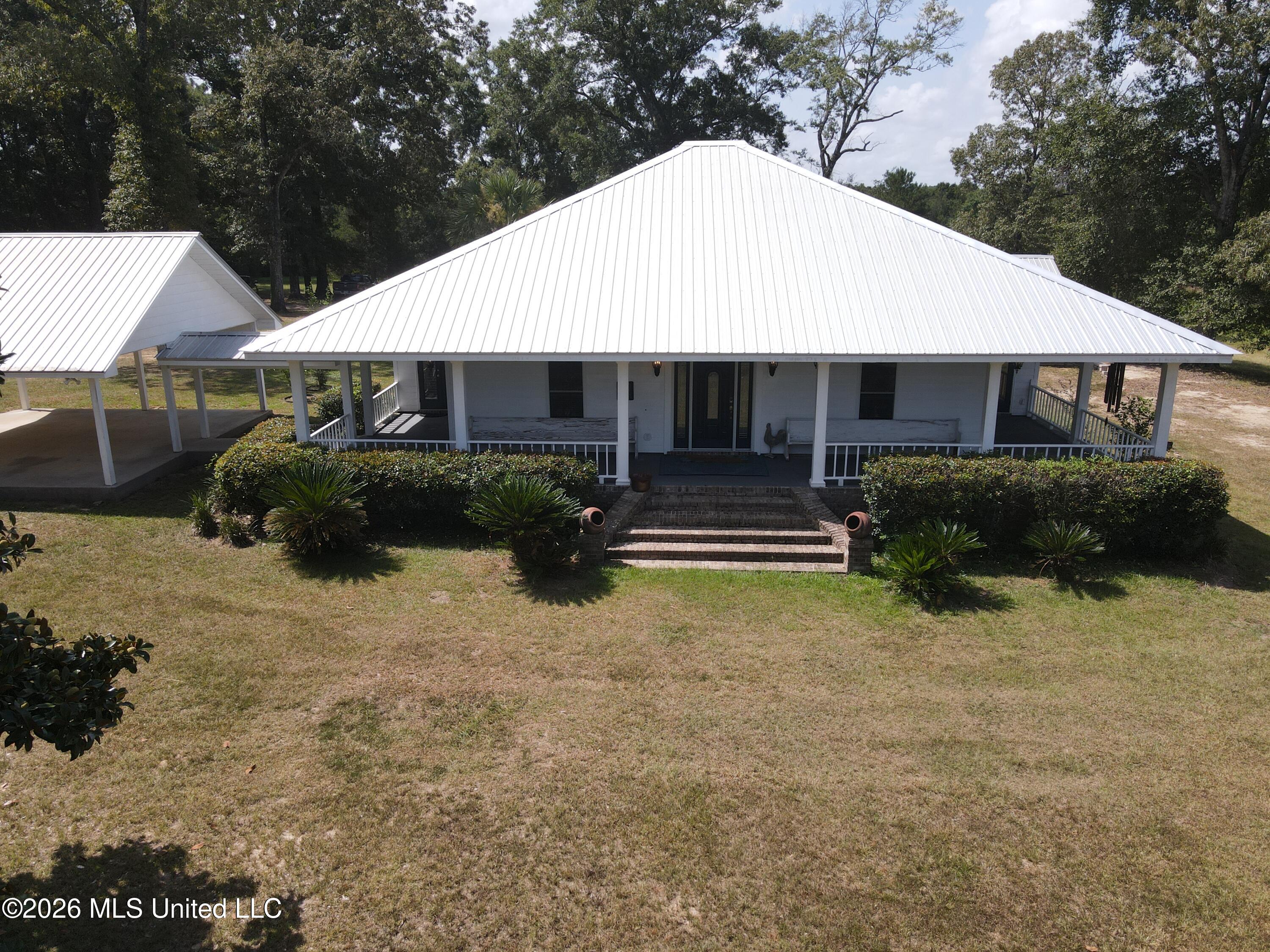 103 Harlan Davis Road Property Photo 1