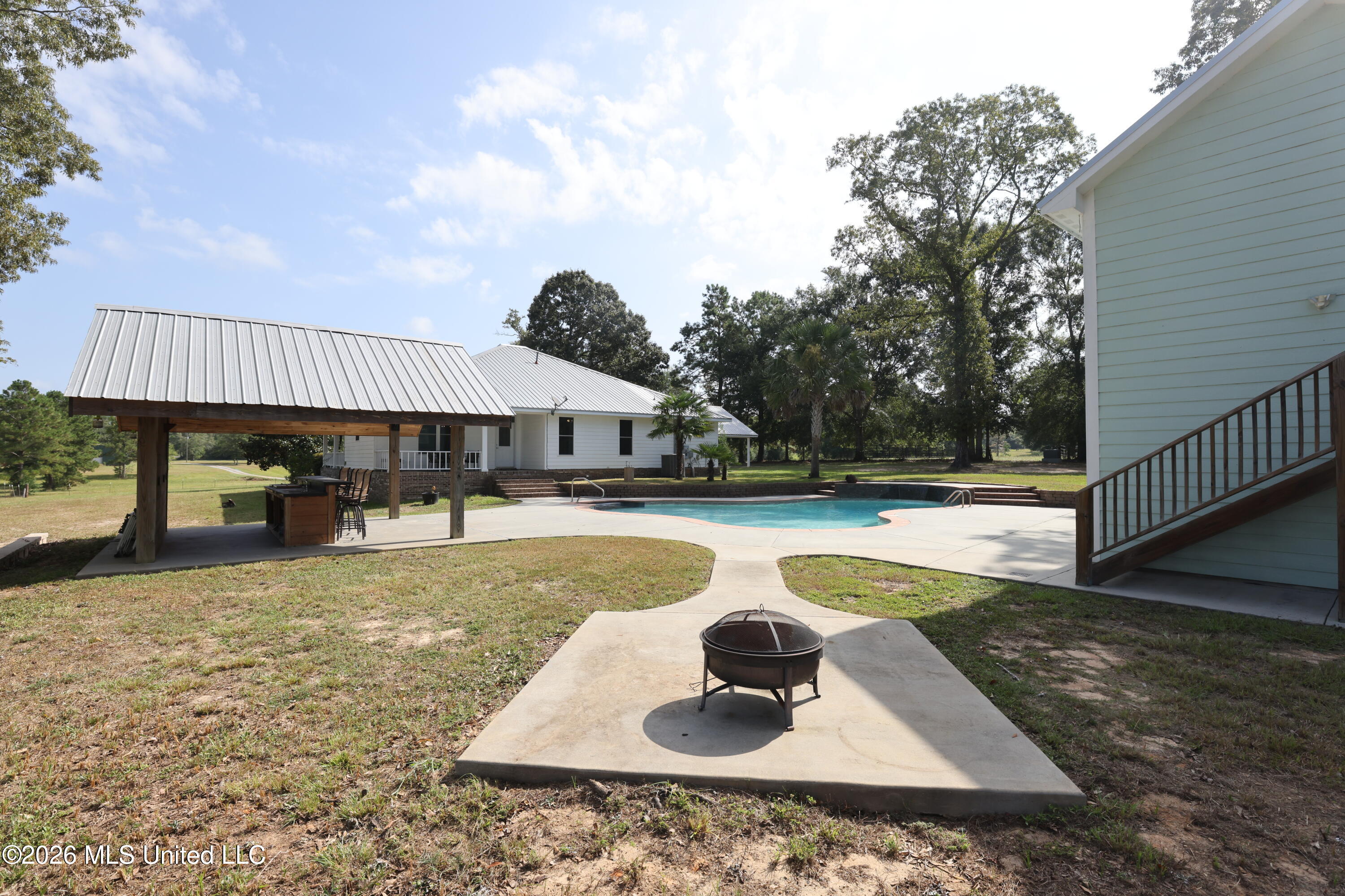 103 Harlan Davis Road Property Photo 8
