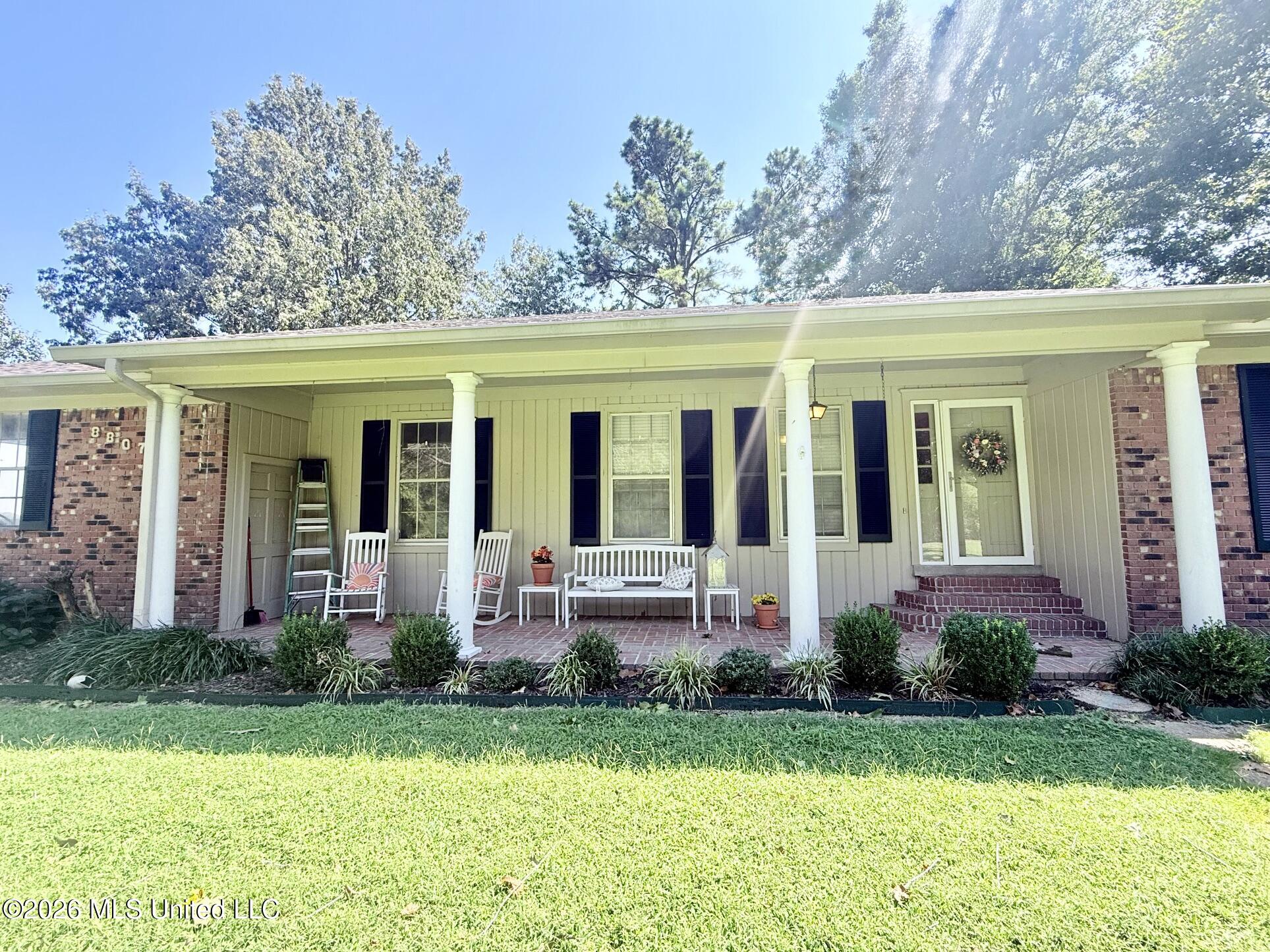 8807 Newell Road Property Photo 2