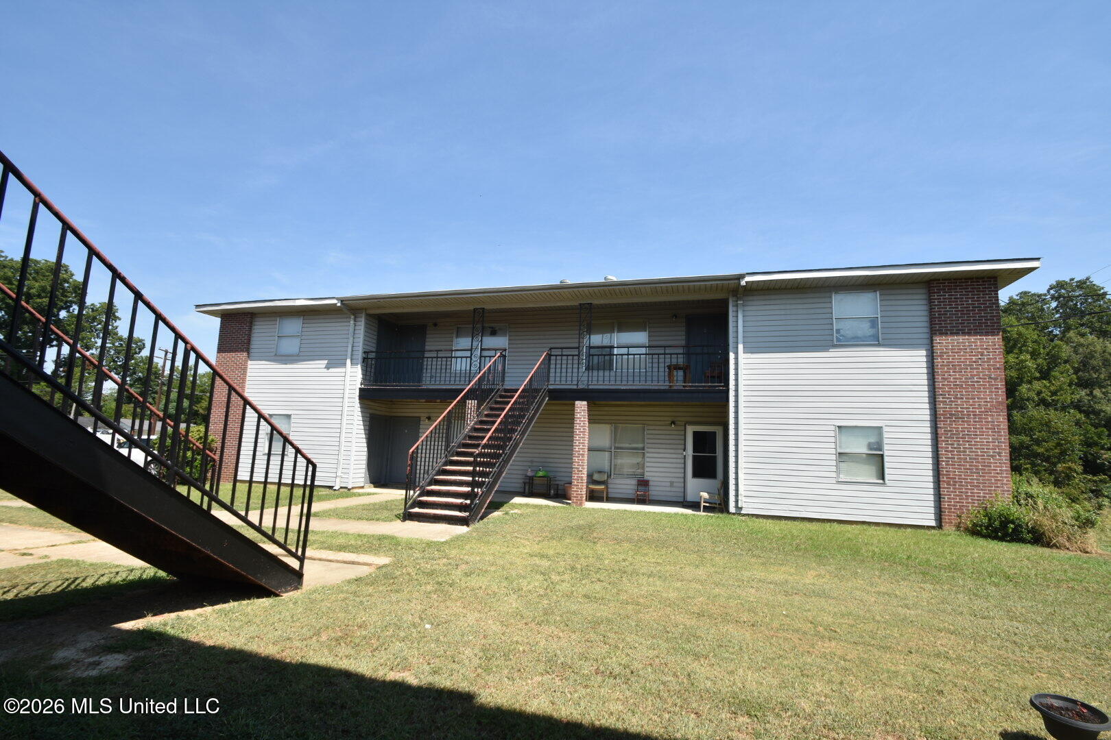 1300 Roosevelt Avenue Property Photo 3