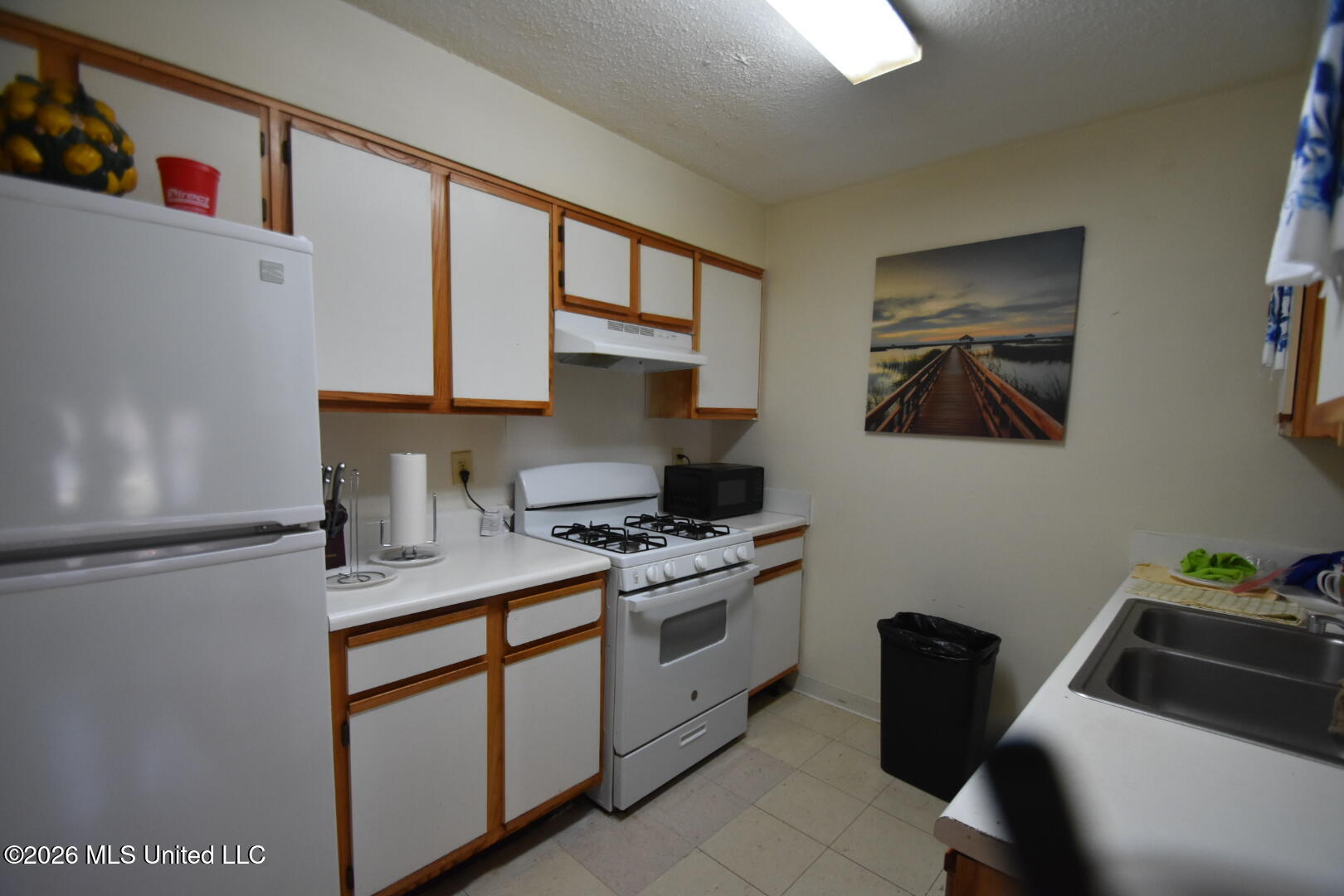 1300 Roosevelt Avenue Property Photo 9
