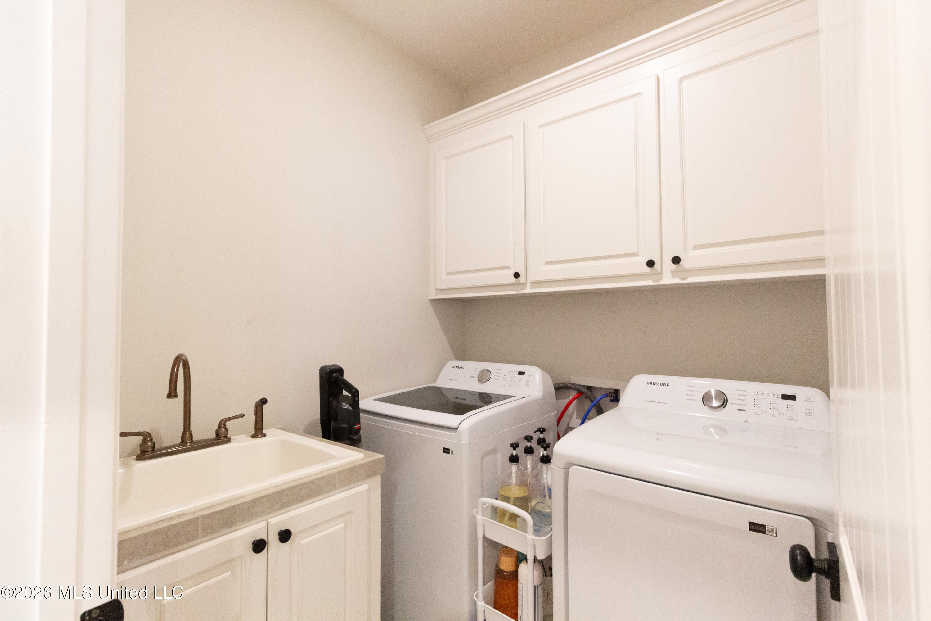 115 Chartleigh Circle Property Photo 15