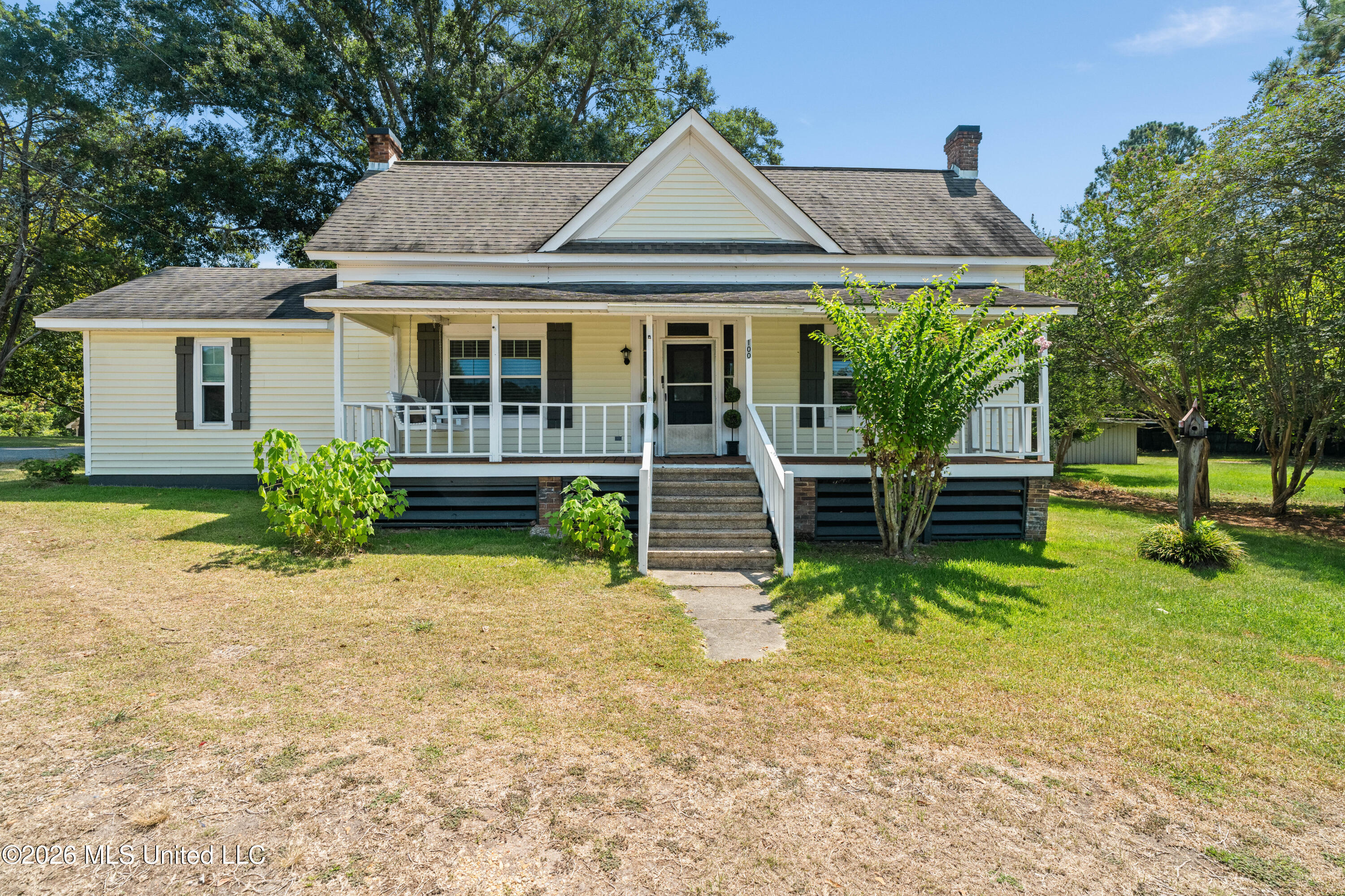 100 Poplar Street Property Photo 2