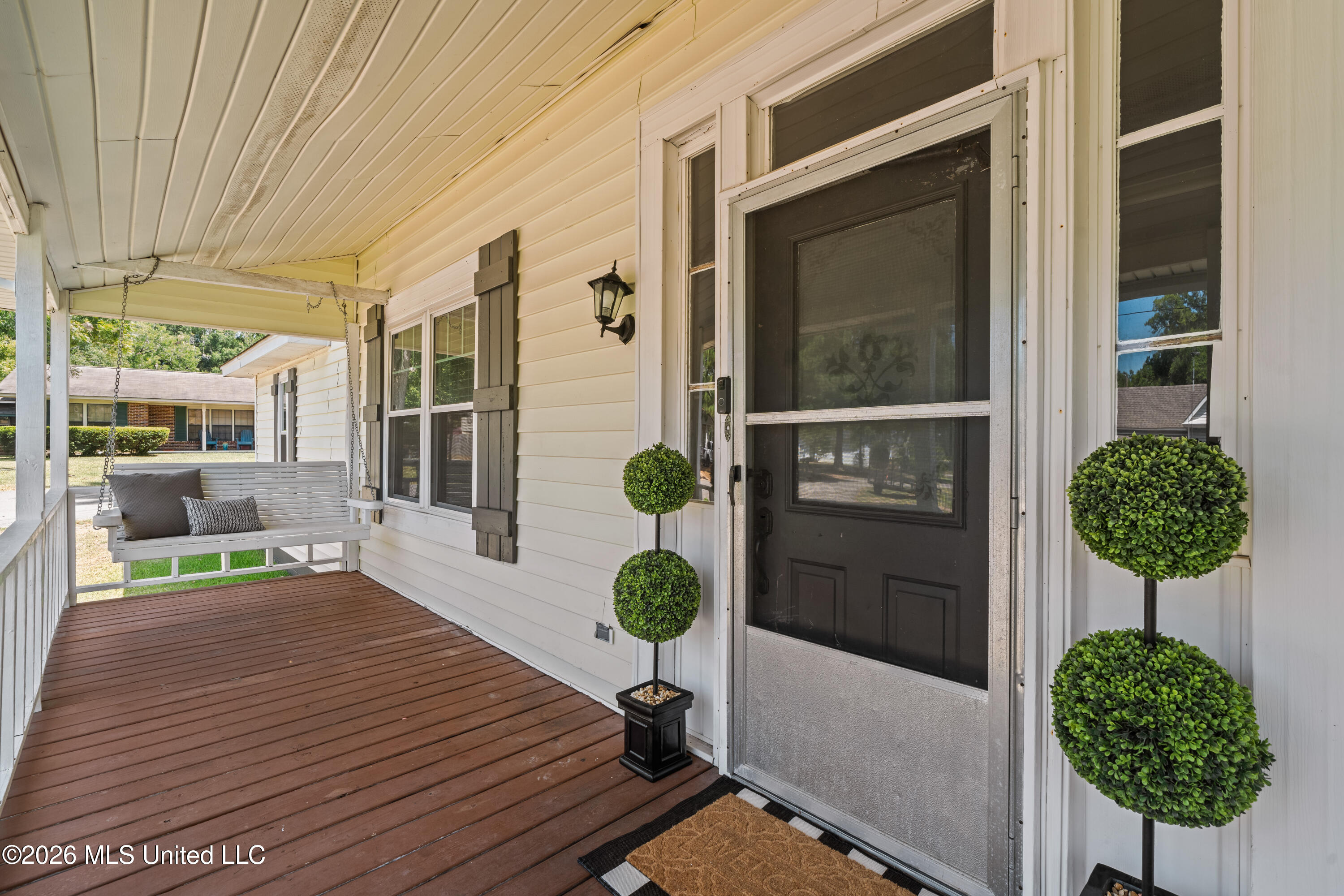 100 Poplar Street Property Photo 7