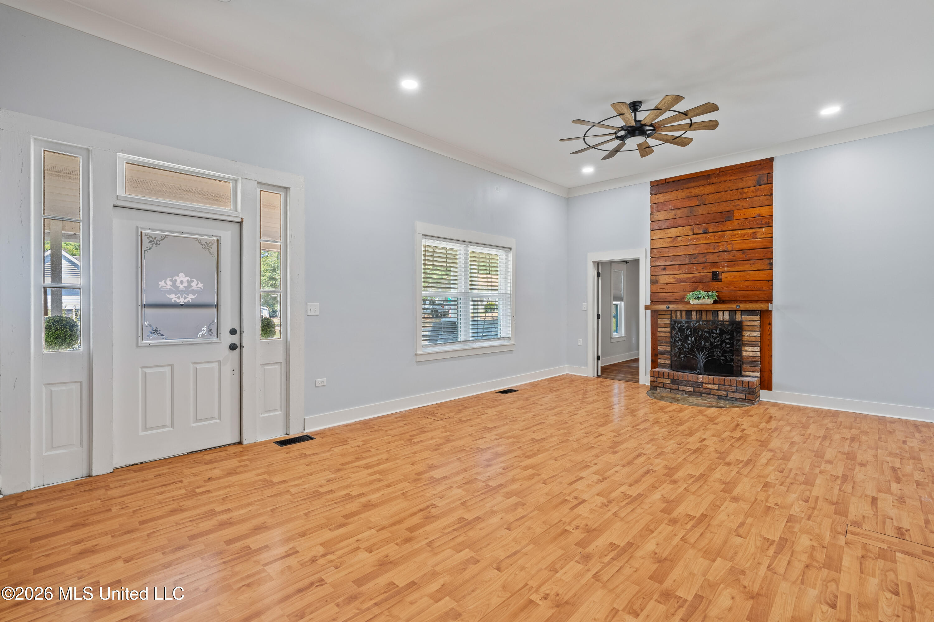 100 Poplar Street Property Photo 10