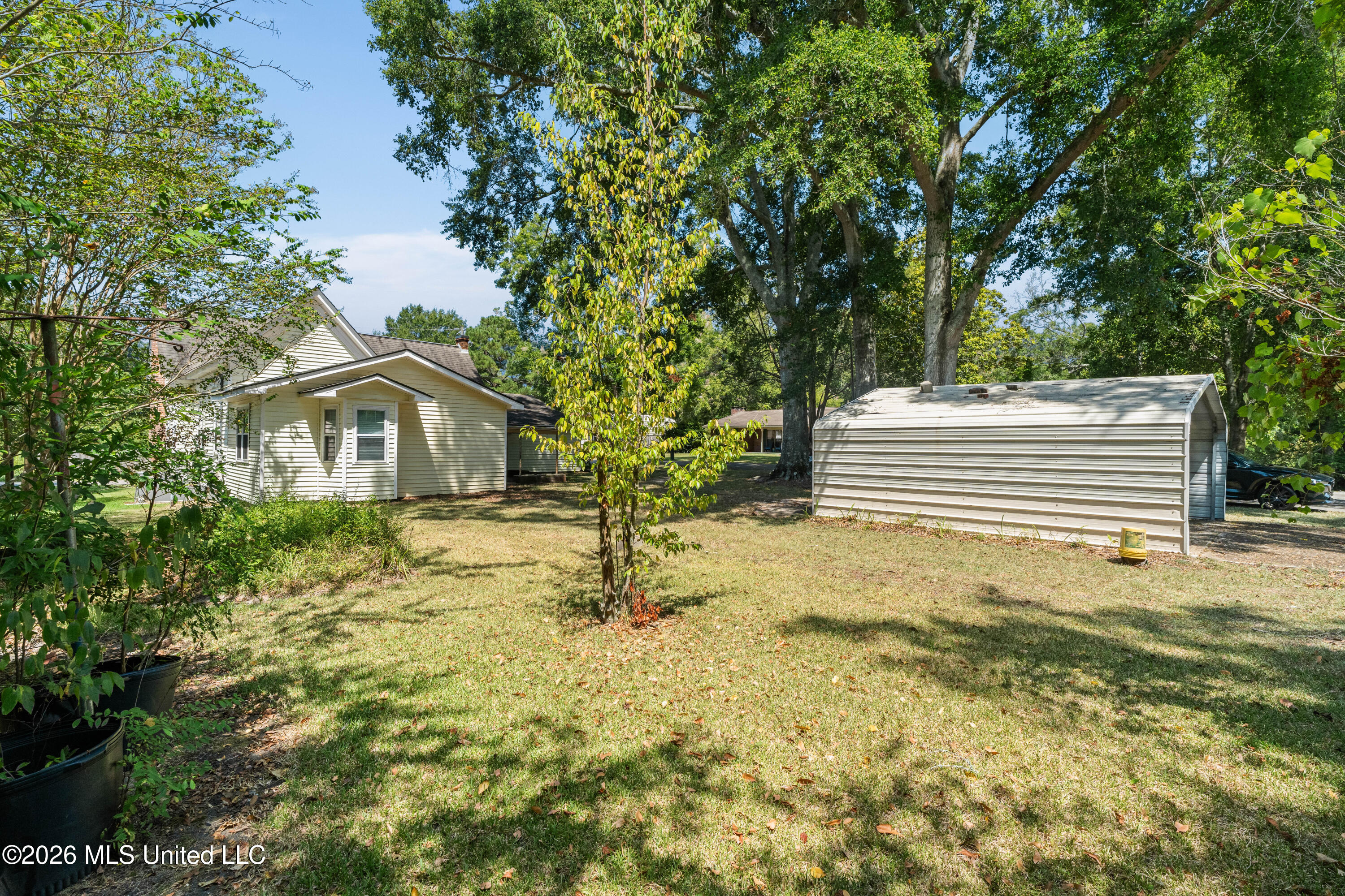 100 Poplar Street Property Photo 37