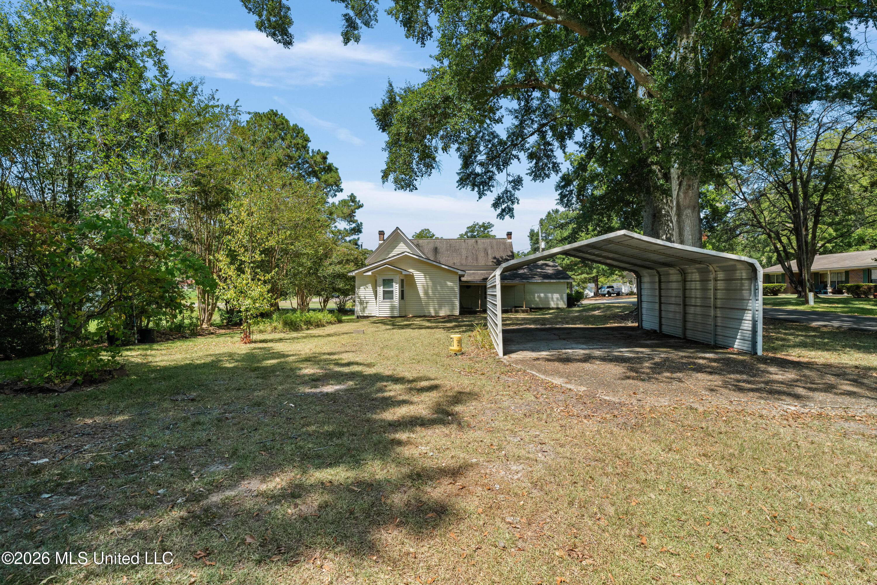 100 Poplar Street Property Photo 38
