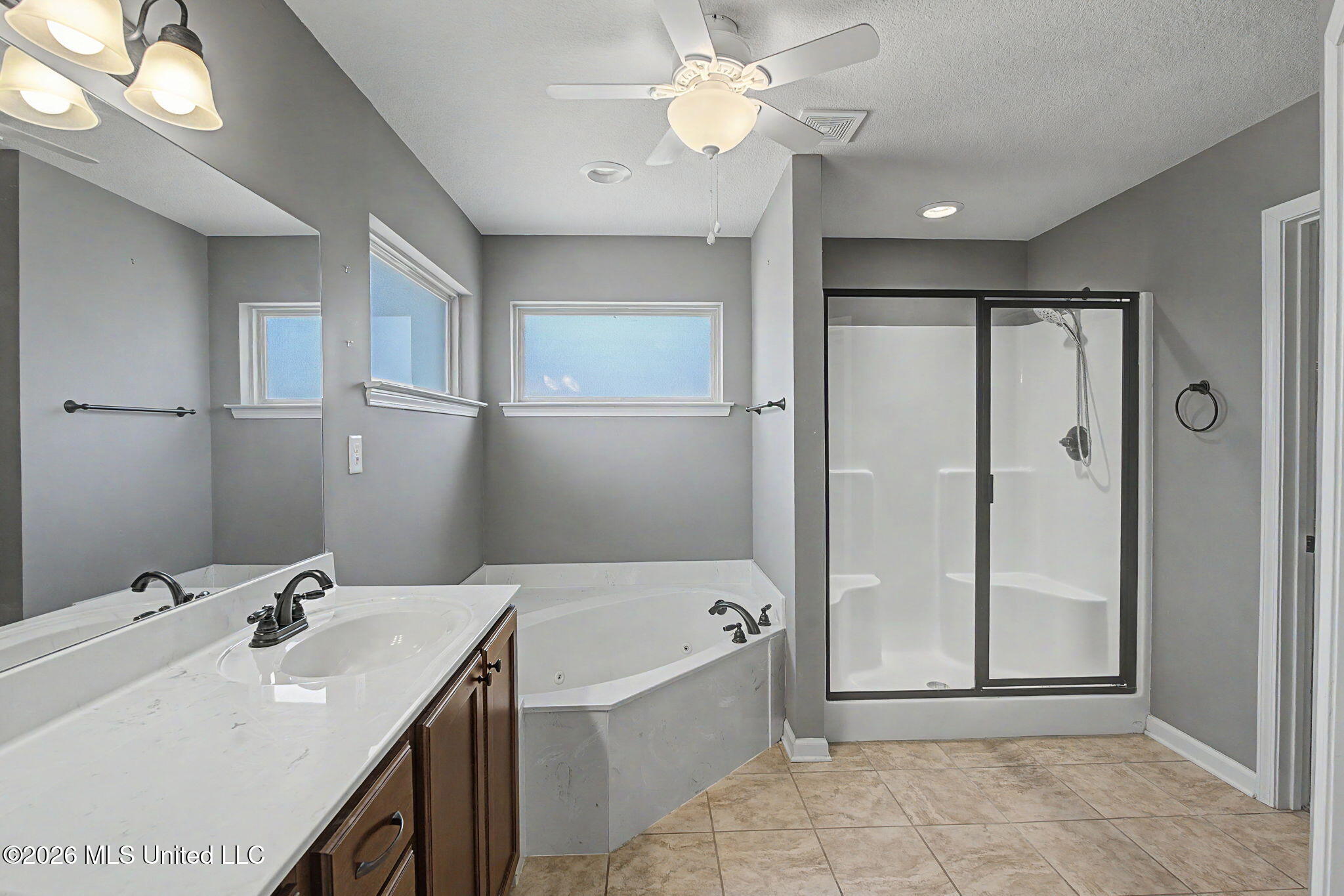 7904 Silverbell Street Property Photo 3