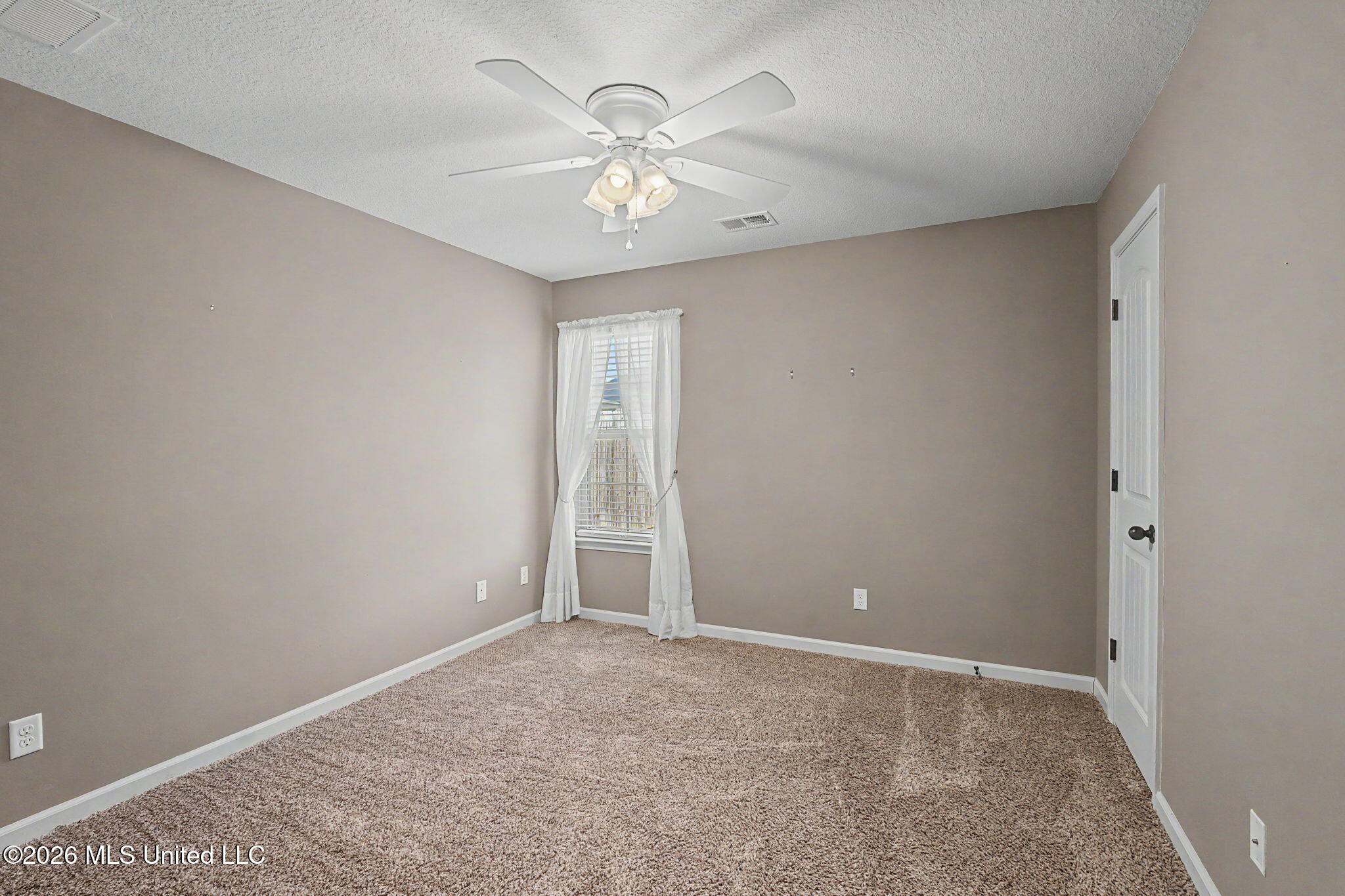 7904 Silverbell Street Property Photo 21