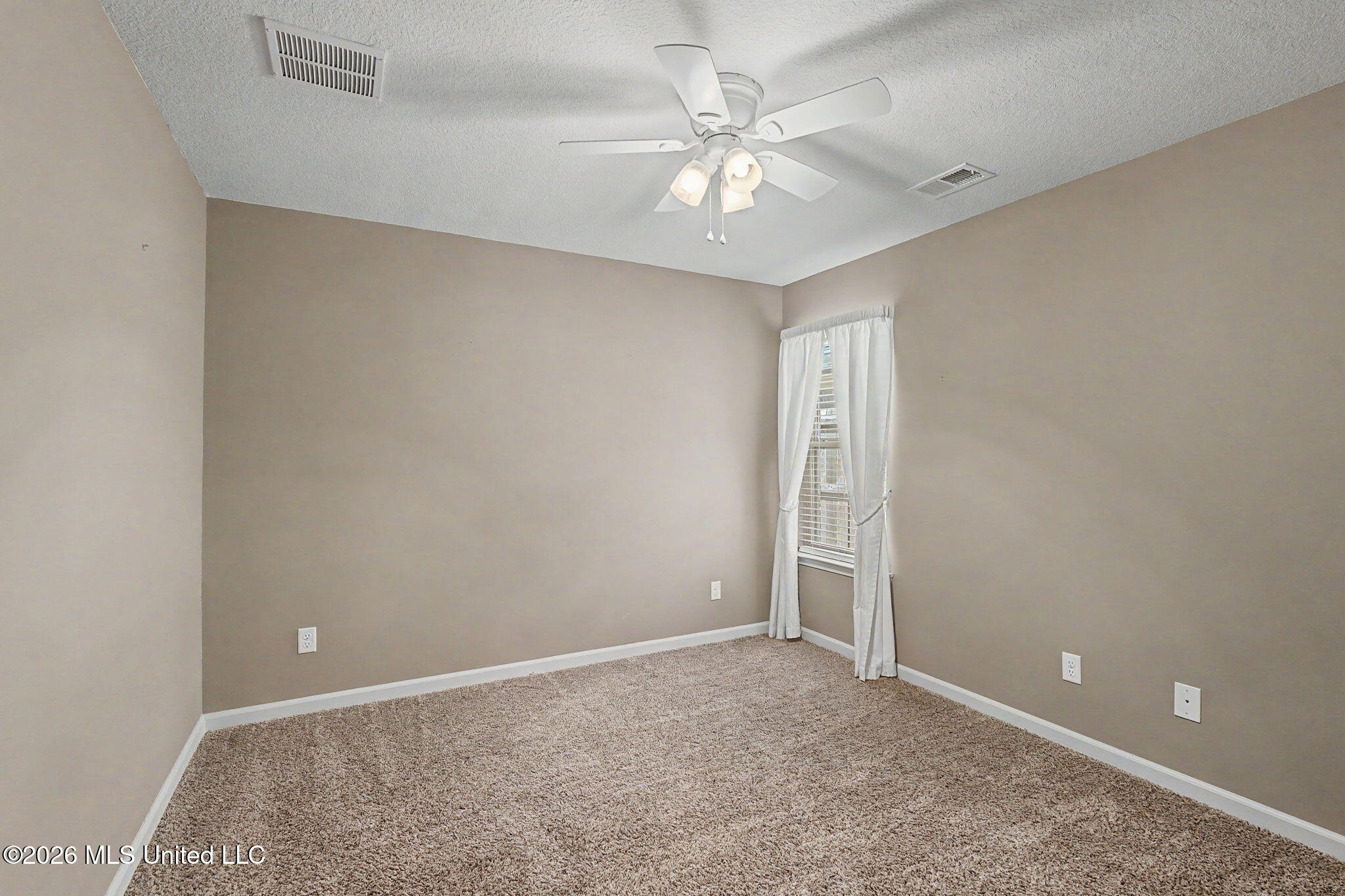 7904 Silverbell Street Property Photo 22