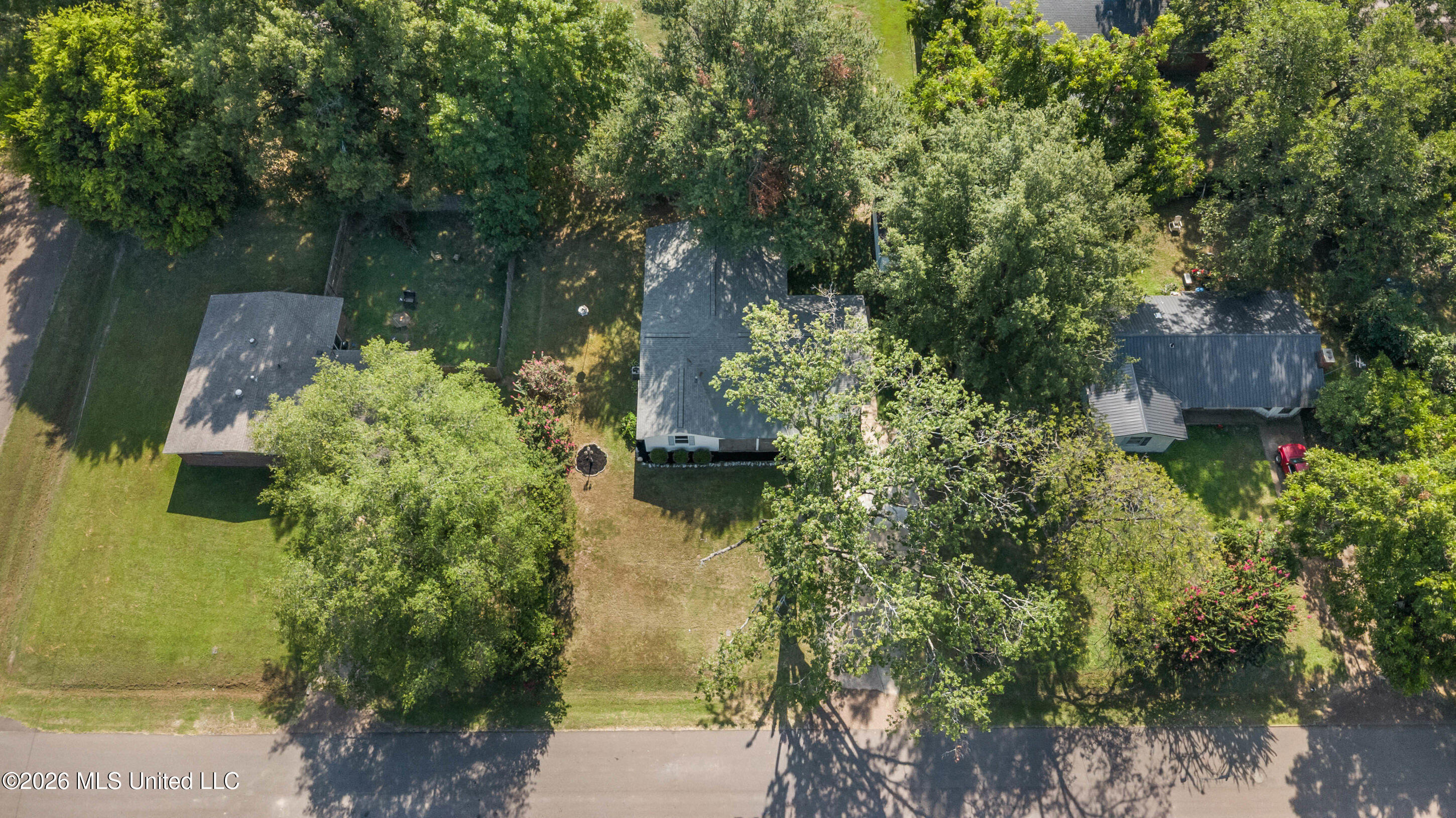 1672 School Street Property Photo 32