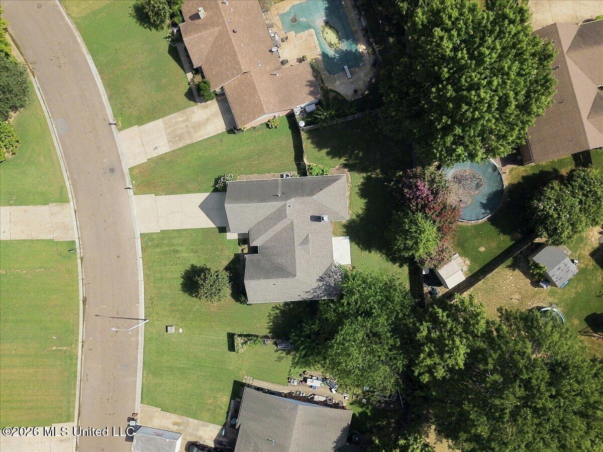 7414 Hunters Hollow Lane Property Photo 6