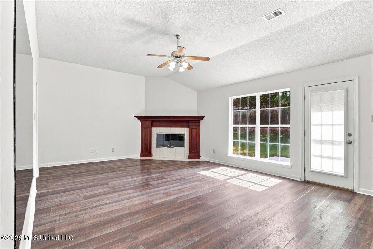 7414 Hunters Hollow Lane Property Photo 10