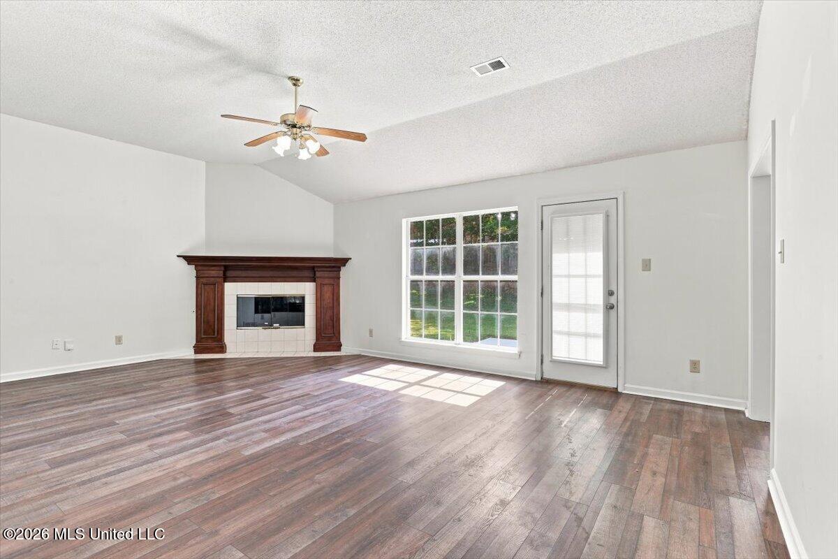 7414 Hunters Hollow Lane Property Photo 12