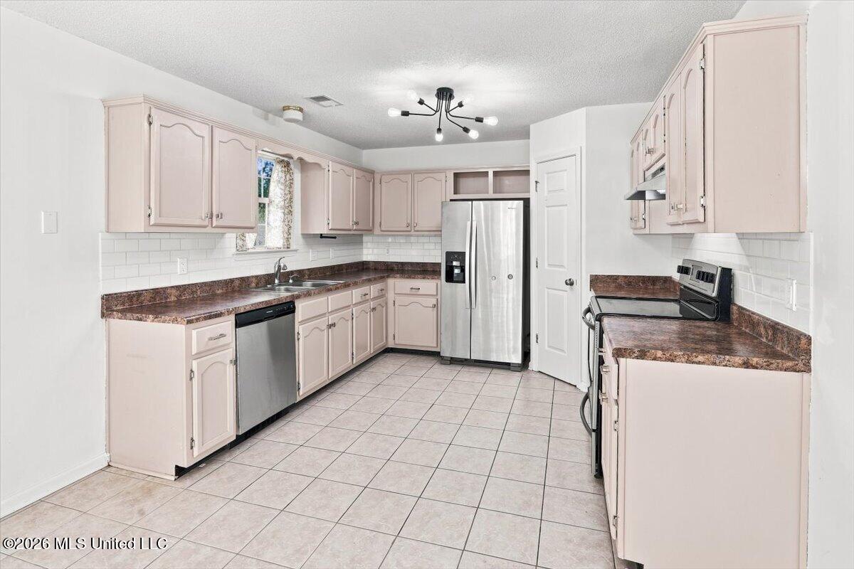 7414 Hunters Hollow Lane Property Photo 16
