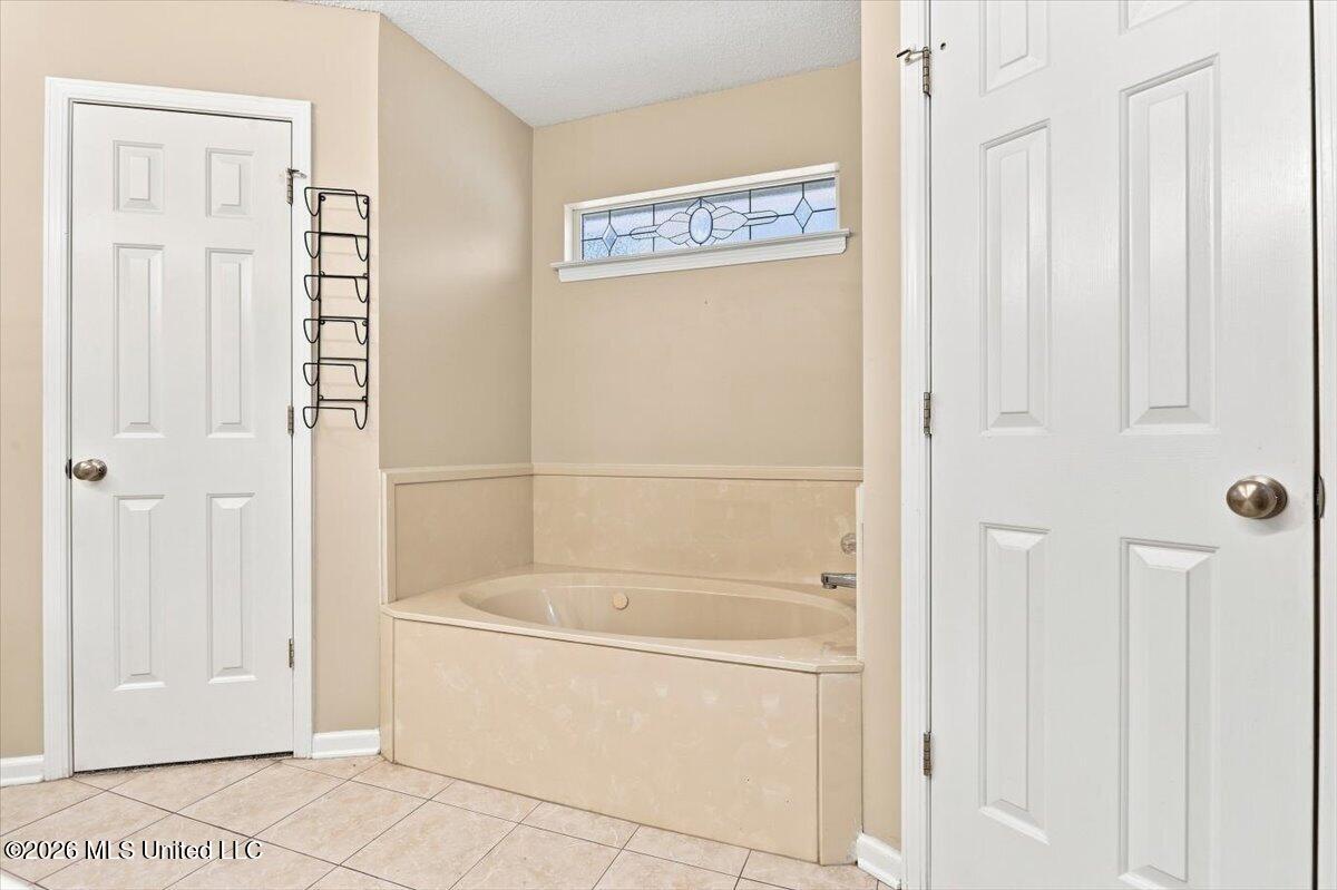 7414 Hunters Hollow Lane Property Photo 25