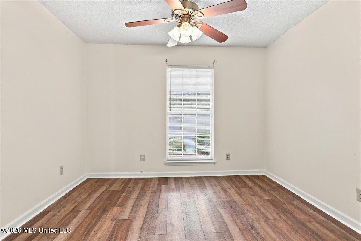 7414 Hunters Hollow Lane Property Photo 28