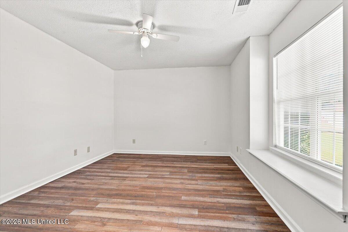 7414 Hunters Hollow Lane Property Photo 31