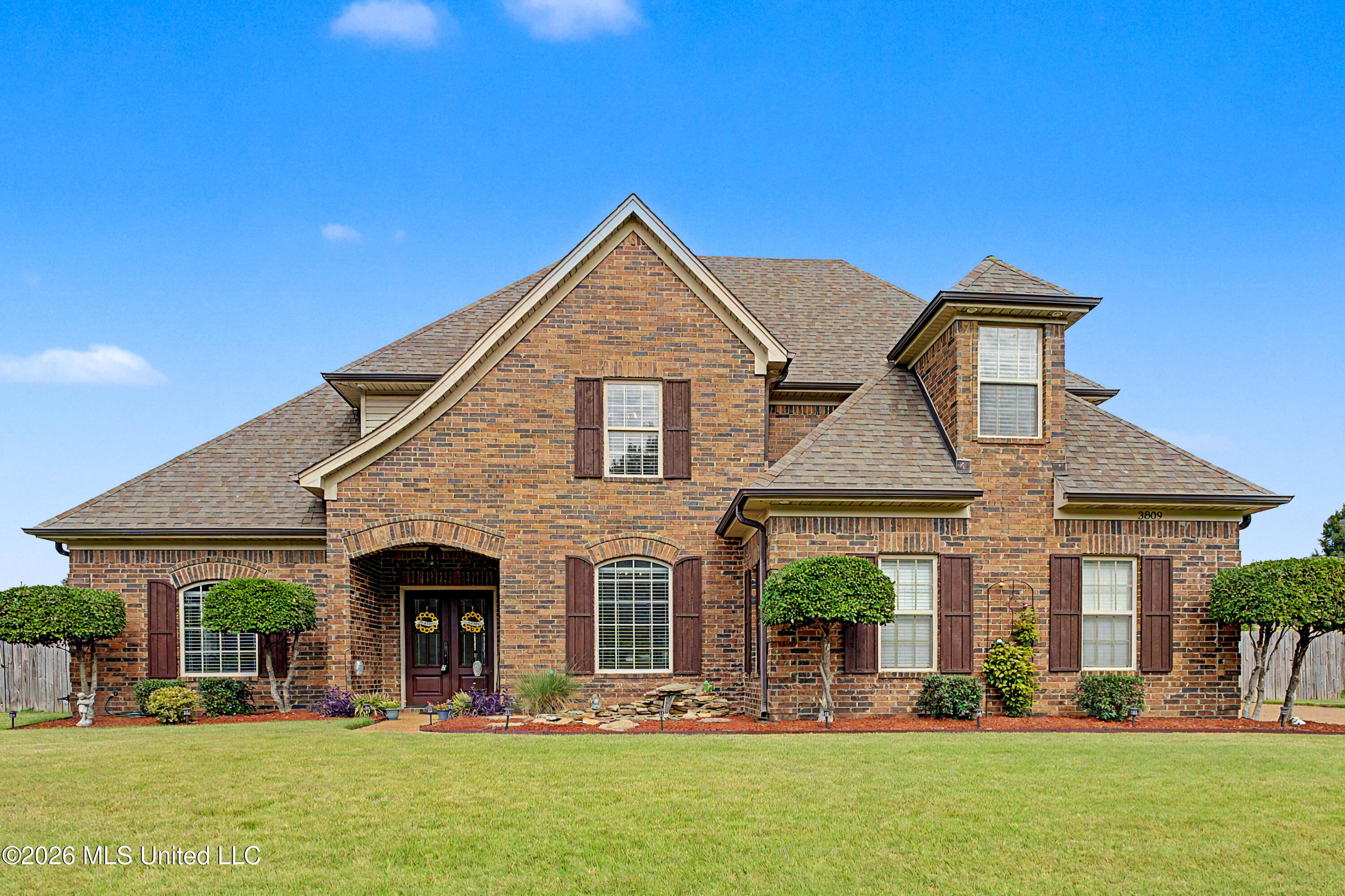 3809 Cherry Lake Cove Property Photo 1