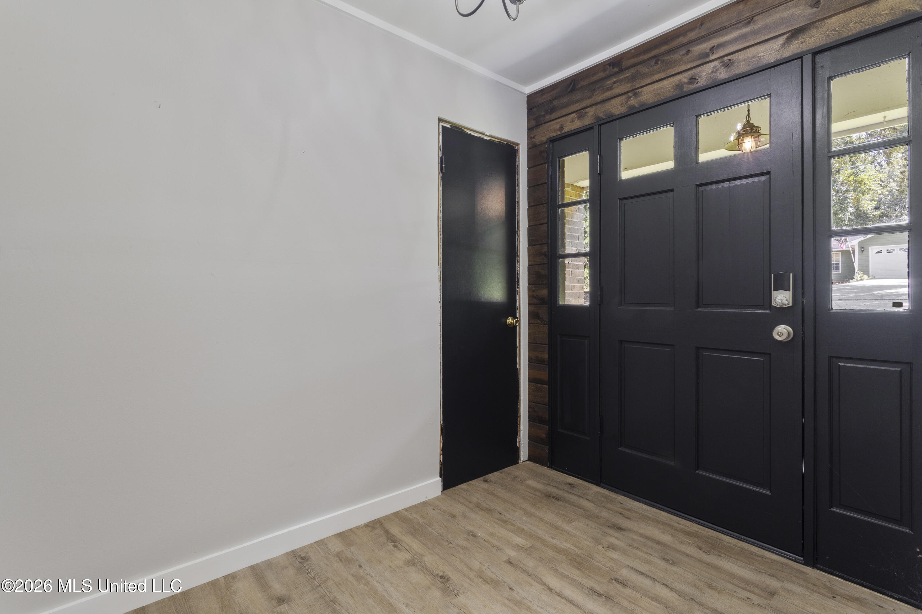 2236 Brookside Drive Property Photo 10