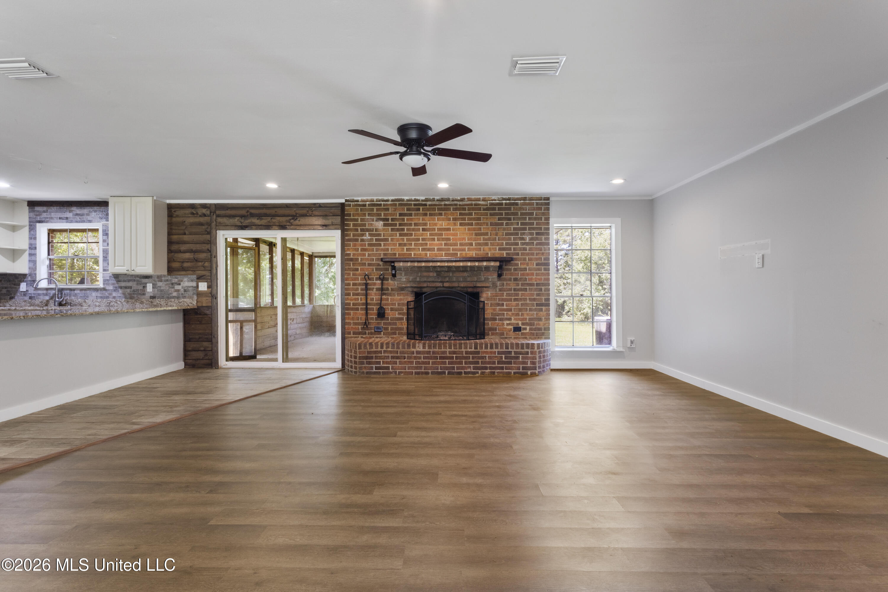 2236 Brookside Drive Property Photo 11