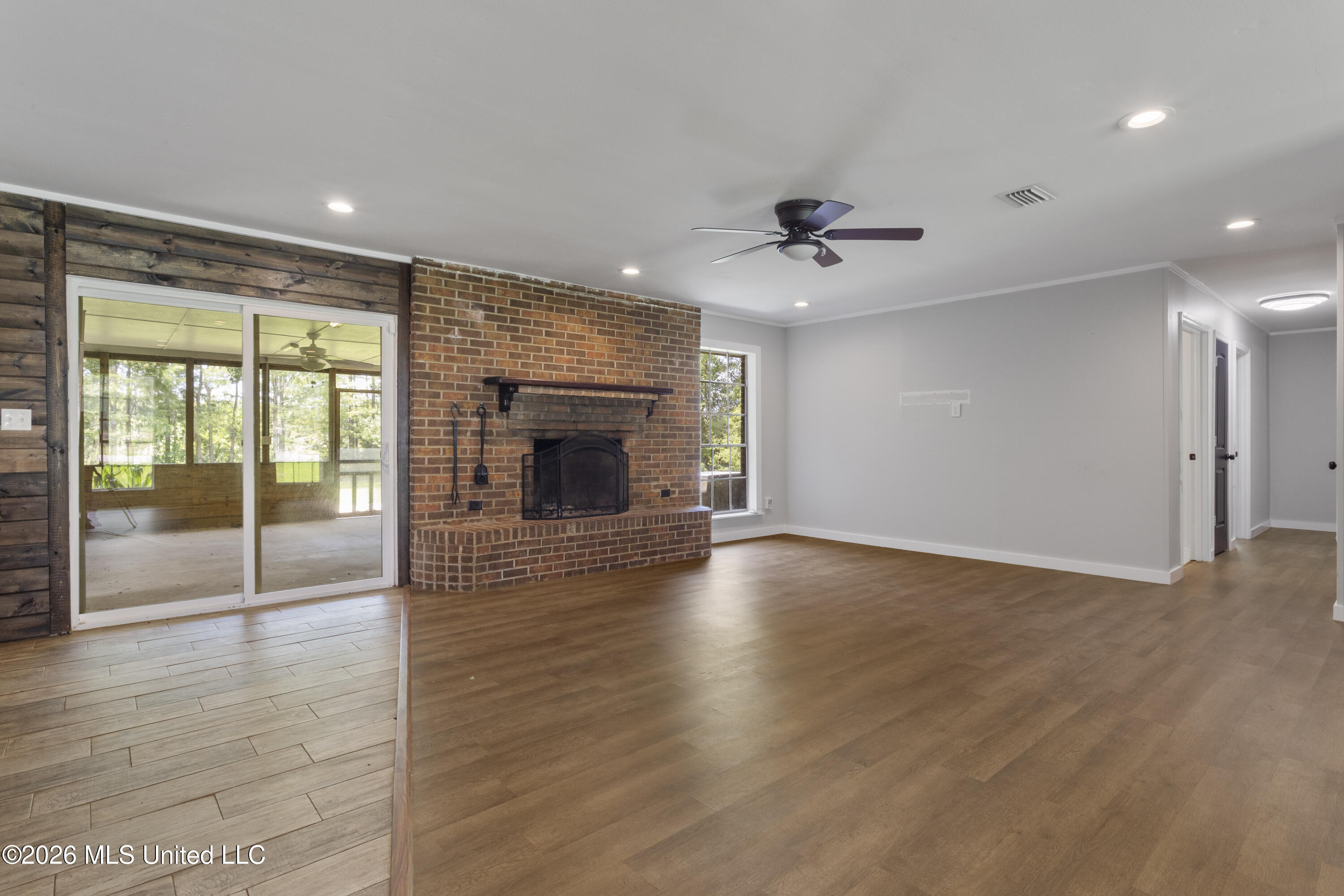2236 Brookside Drive Property Photo 12