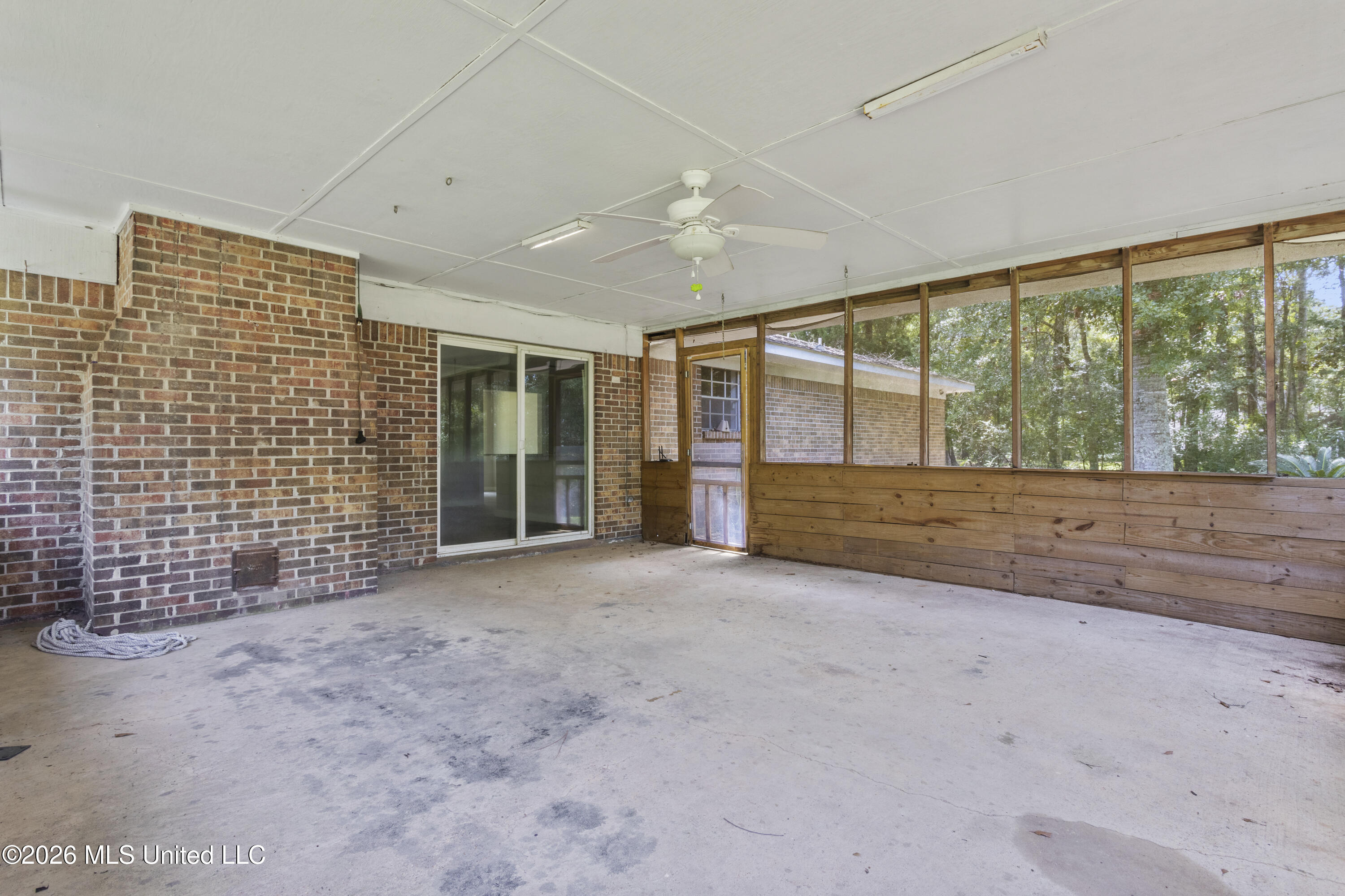 2236 Brookside Drive Property Photo 31