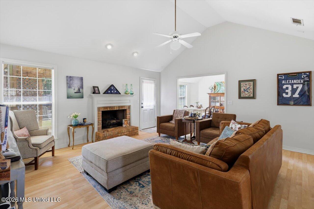 6016 Hawthorne Hill Road Property Photo 5