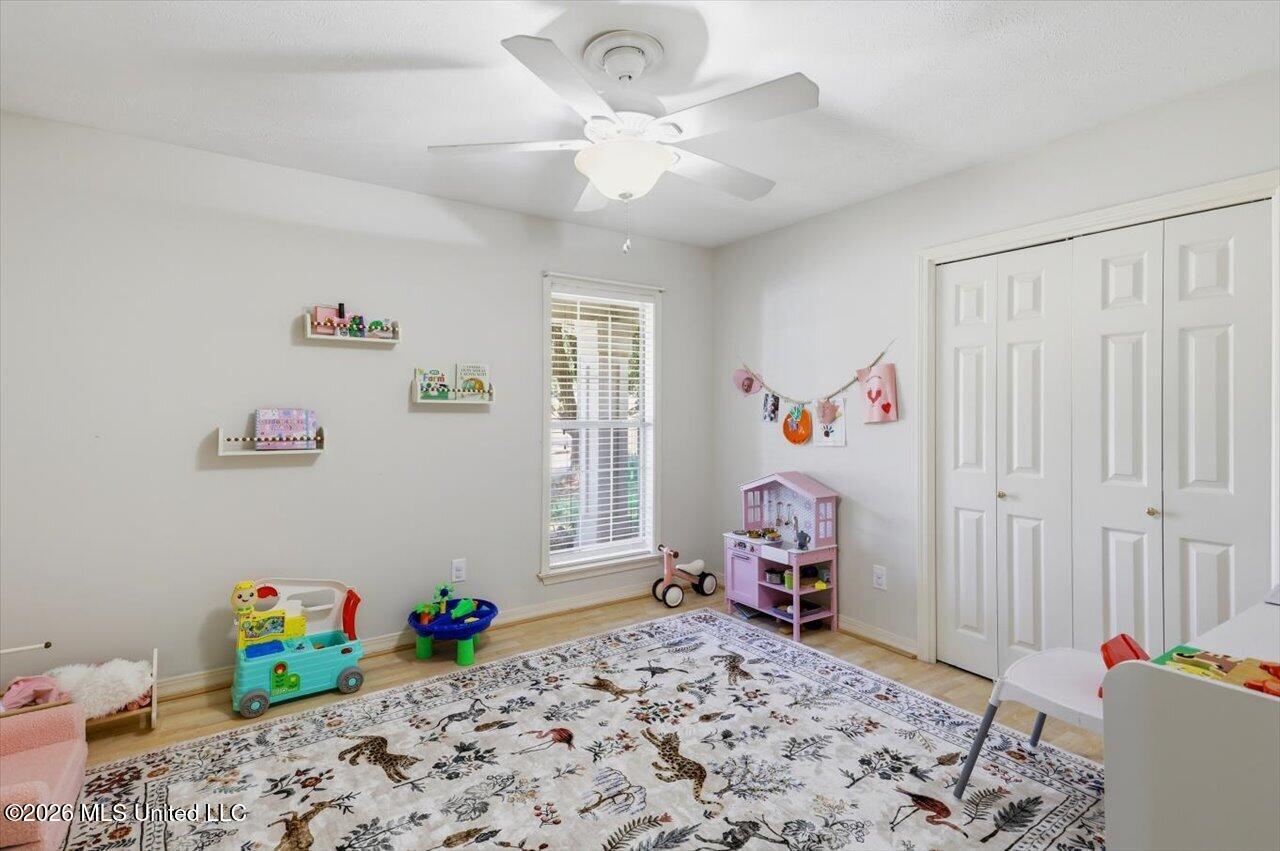 6016 Hawthorne Hill Road Property Photo 23