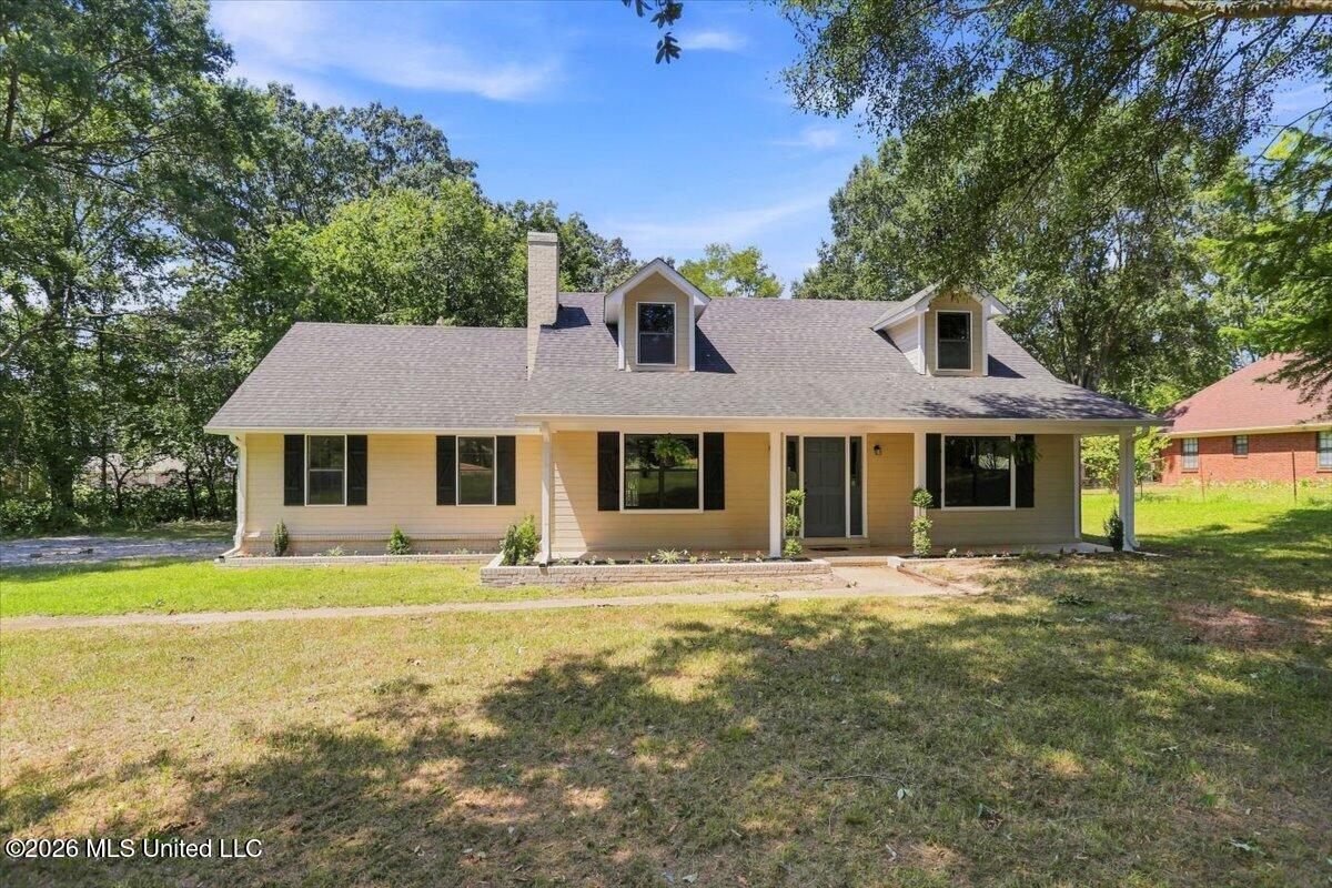 9105 Center Hill Road Property Photo 4