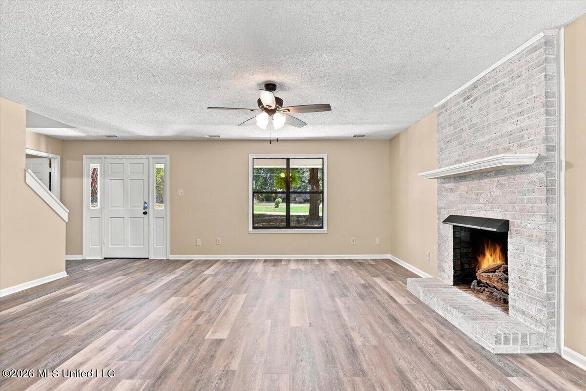 9105 Center Hill Road Property Photo 7