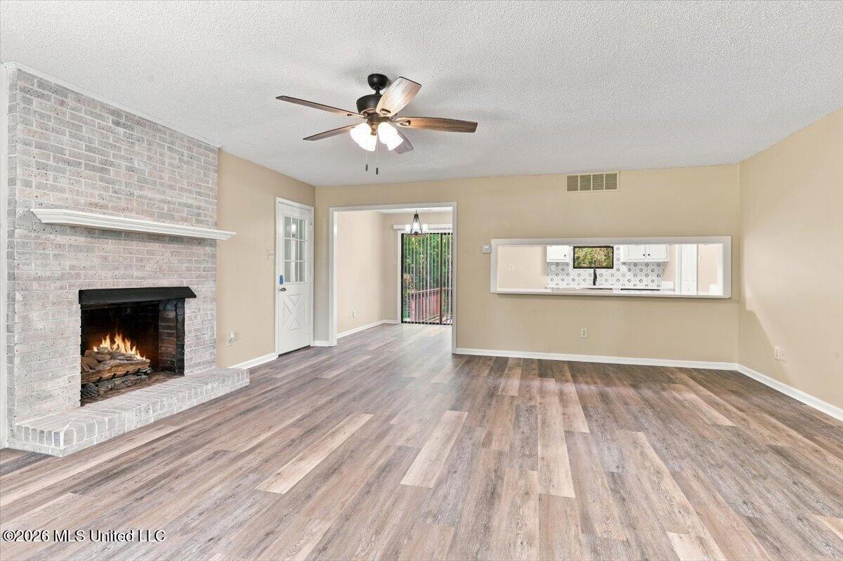 9105 Center Hill Road Property Photo 11