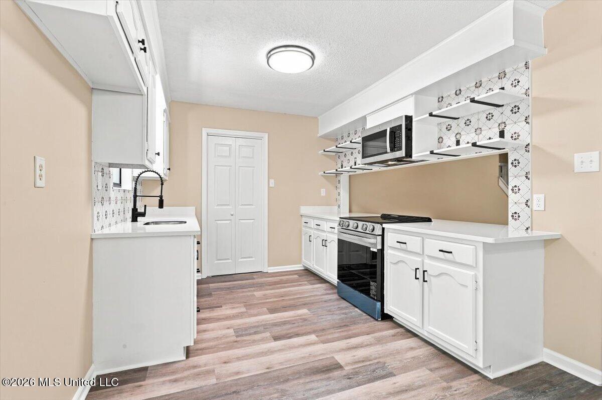 9105 Center Hill Road Property Photo 13