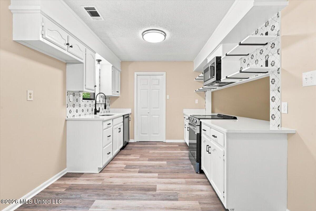 9105 Center Hill Road Property Photo 14