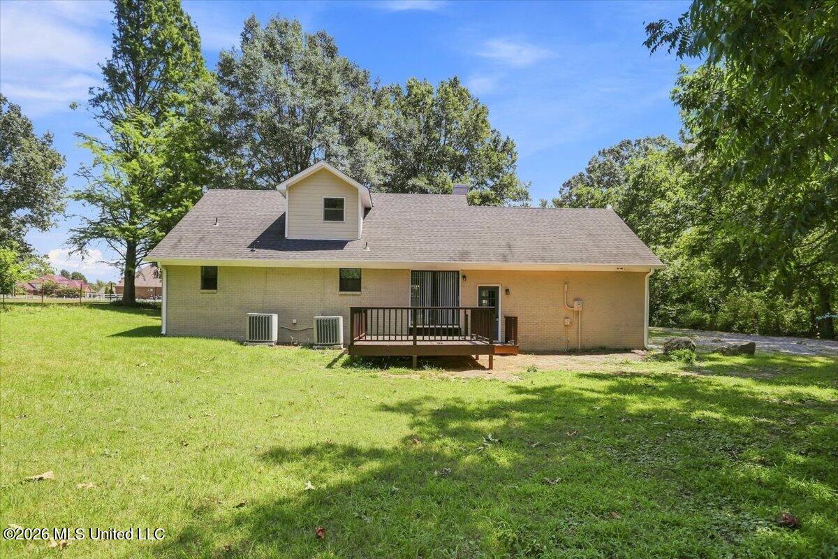 9105 Center Hill Road Property Photo 32
