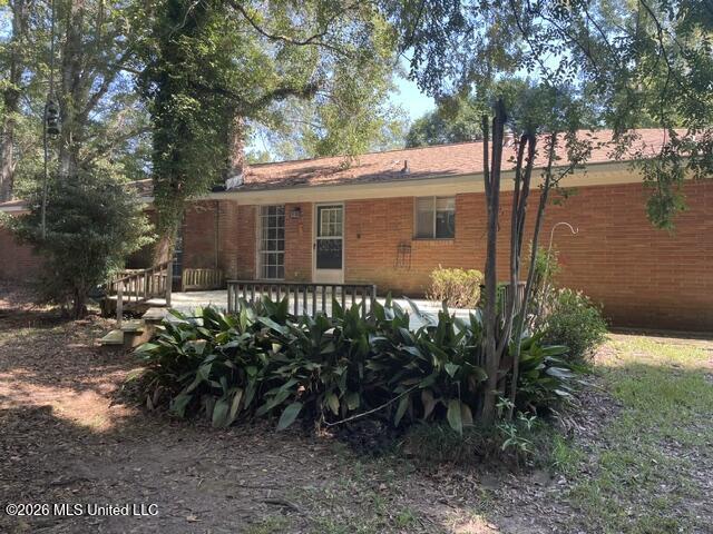 701 Memory Lane Property Photo 4