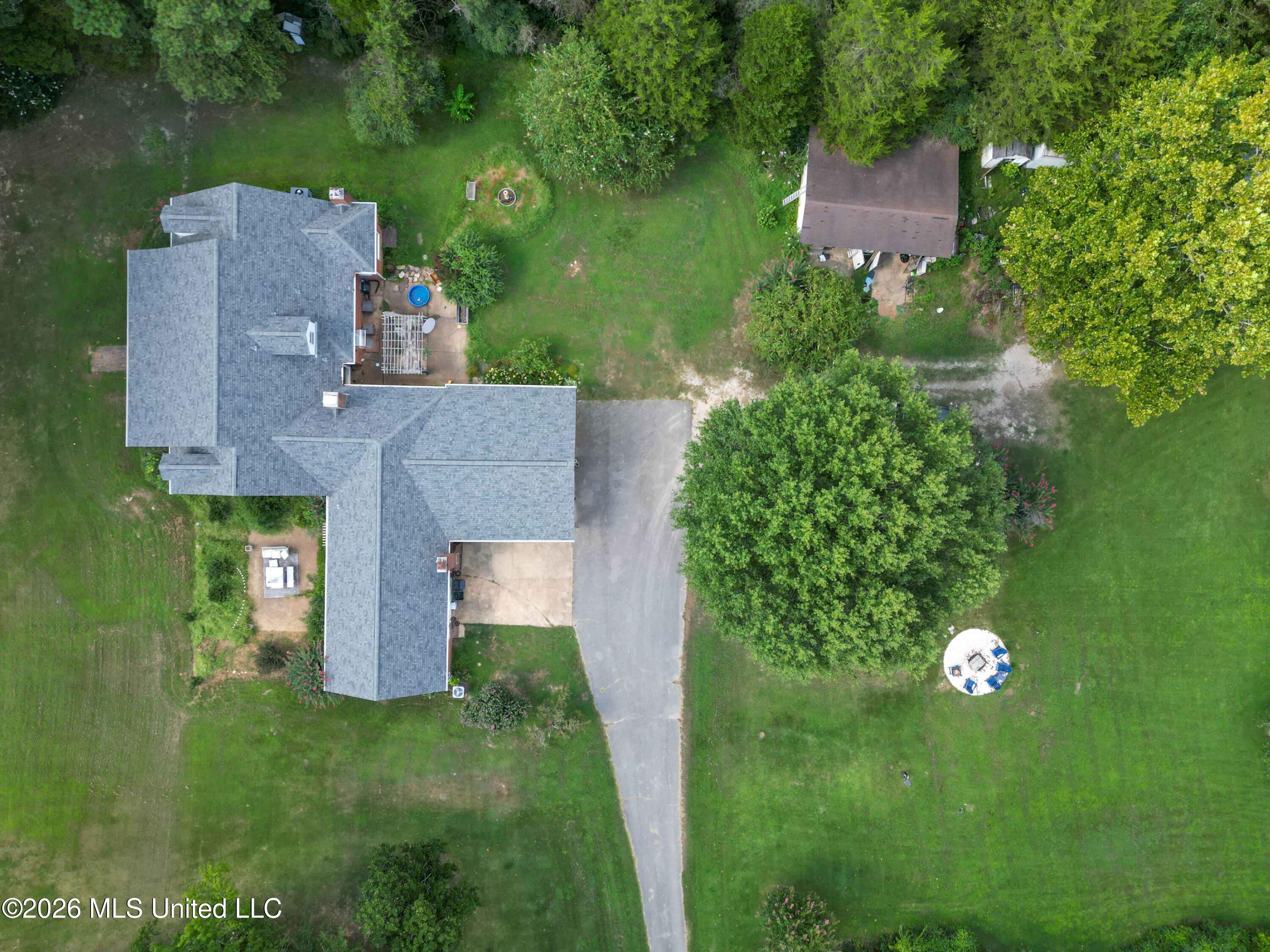 147 Singing Trees Road Property Photo 6