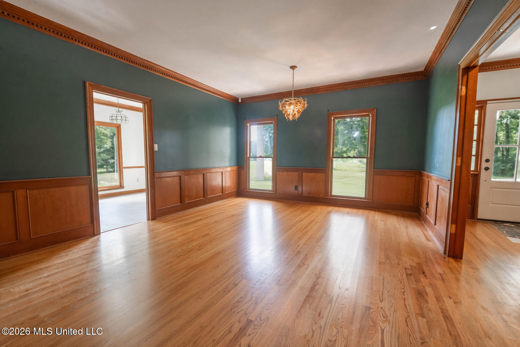 147 Singing Trees Road Property Photo 15