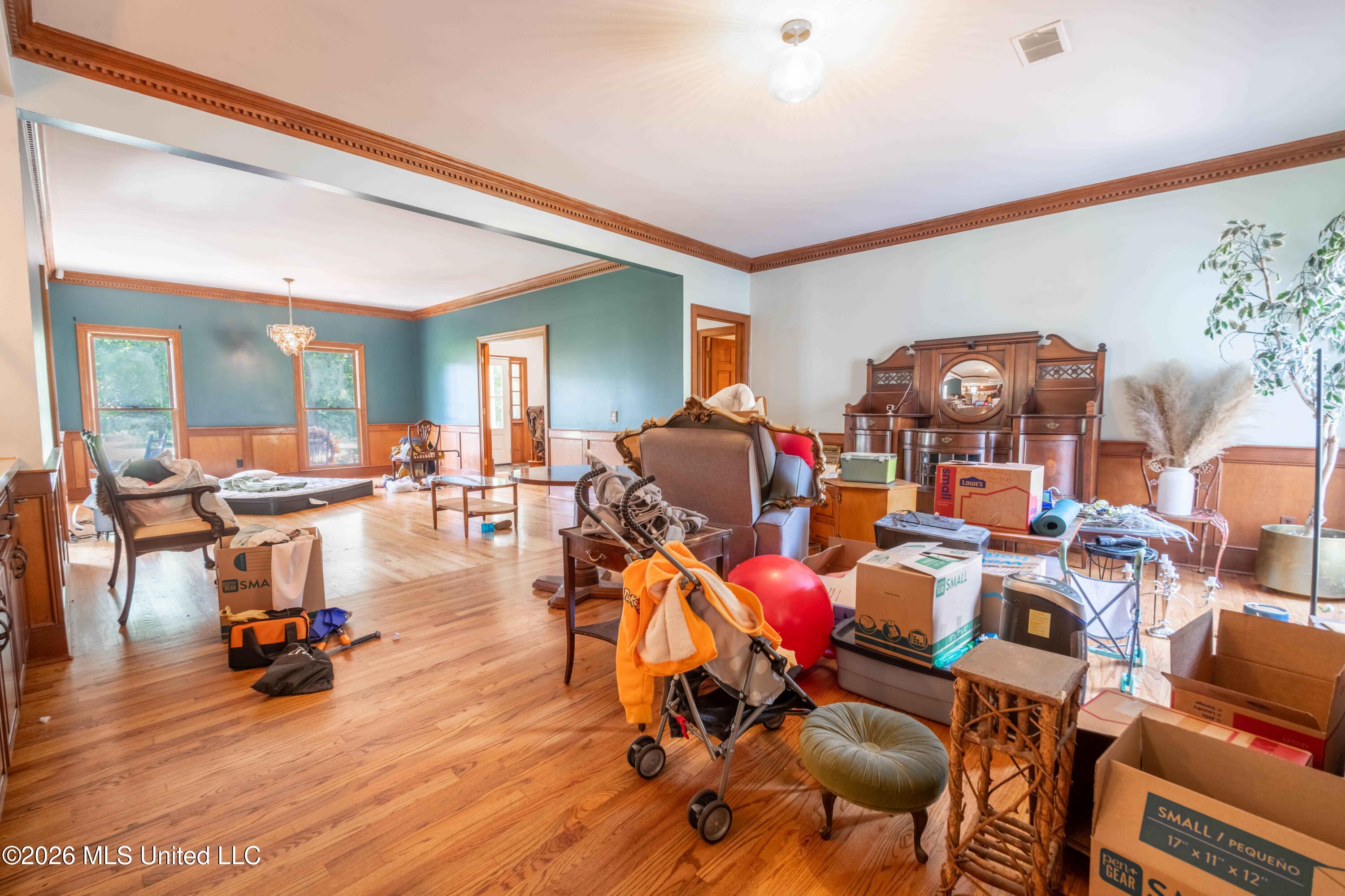 147 Singing Trees Road Property Photo 16